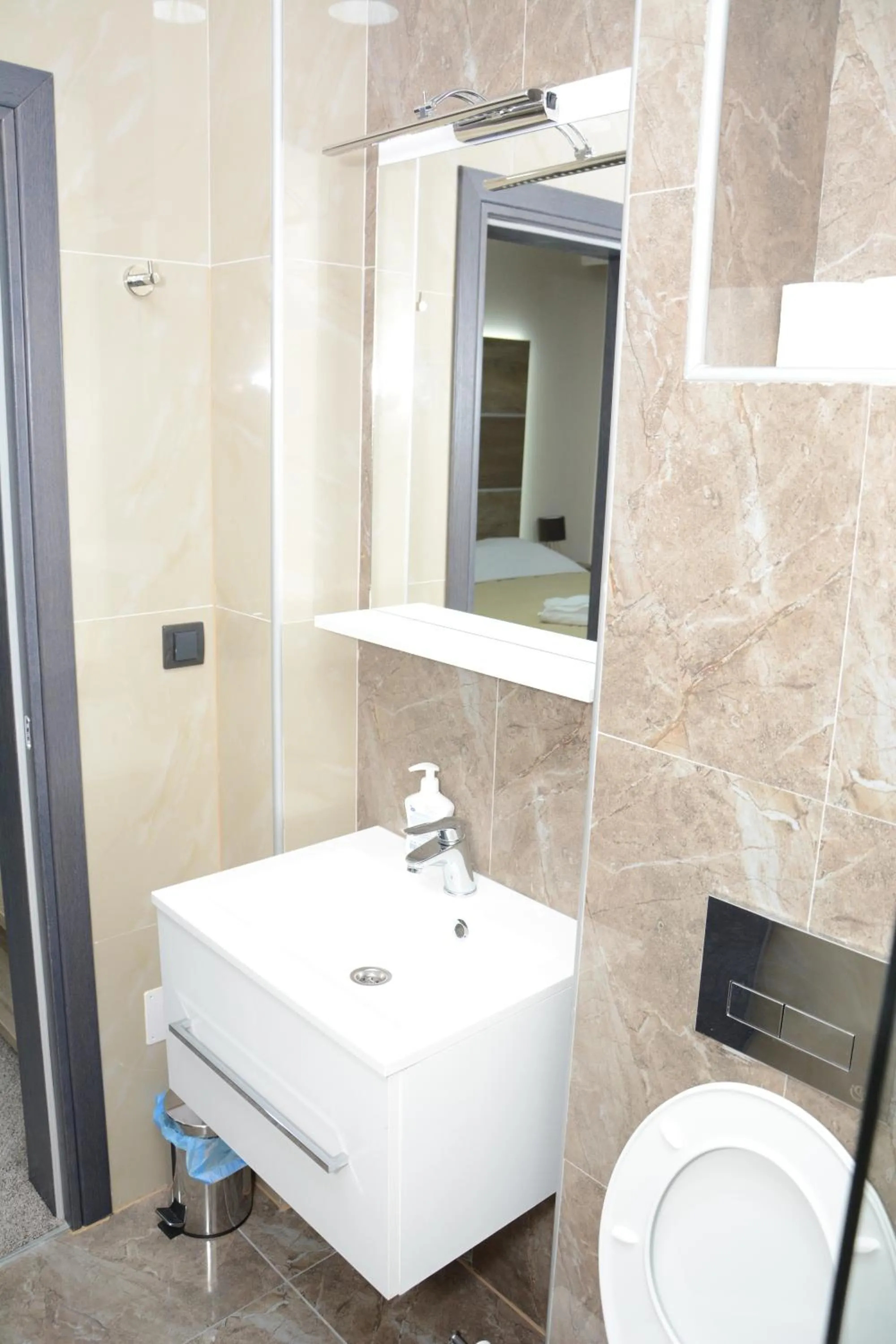 Toilet in Hotel Intergaj Bijeljina