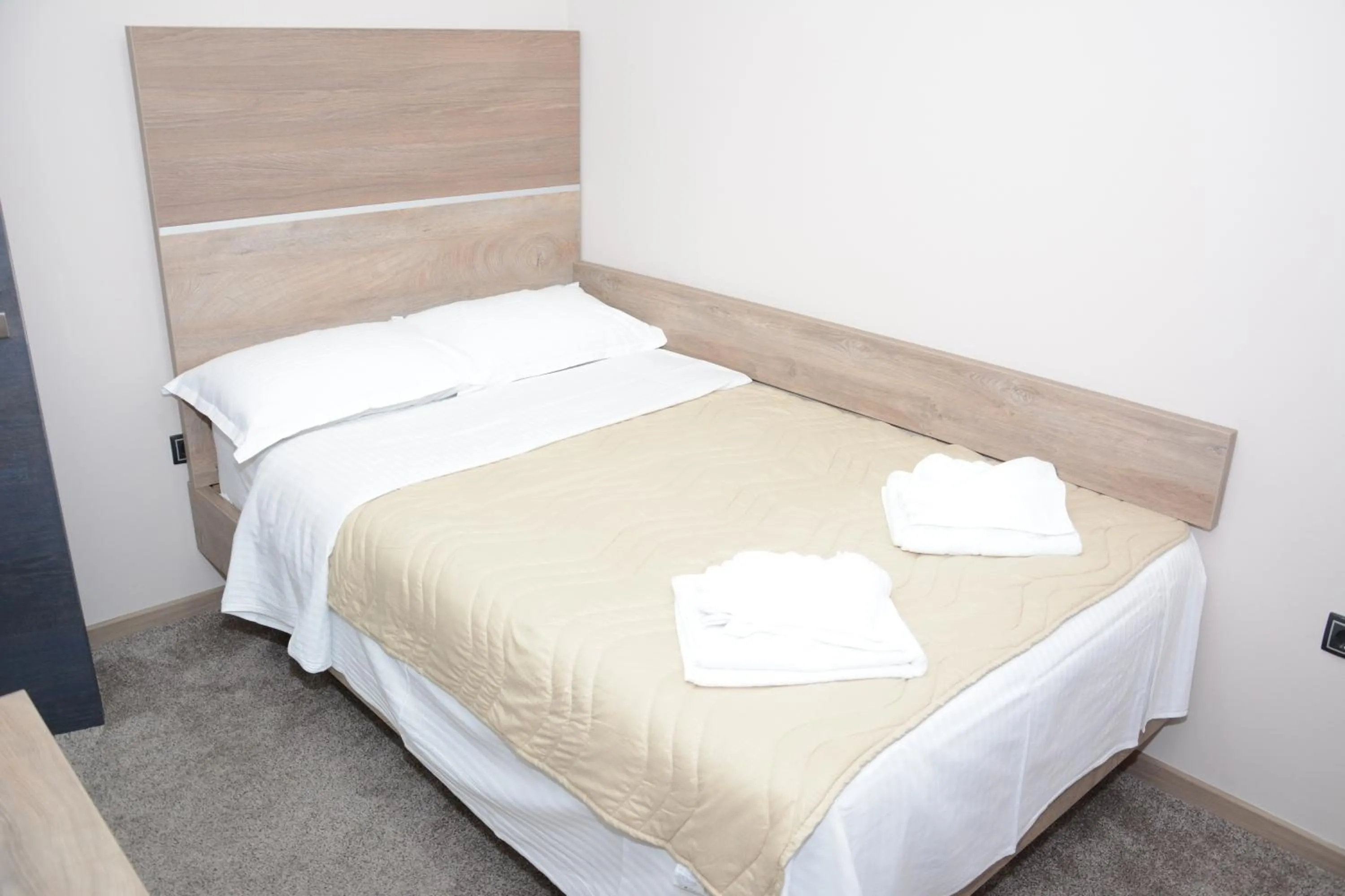 Bed in Hotel Intergaj Bijeljina