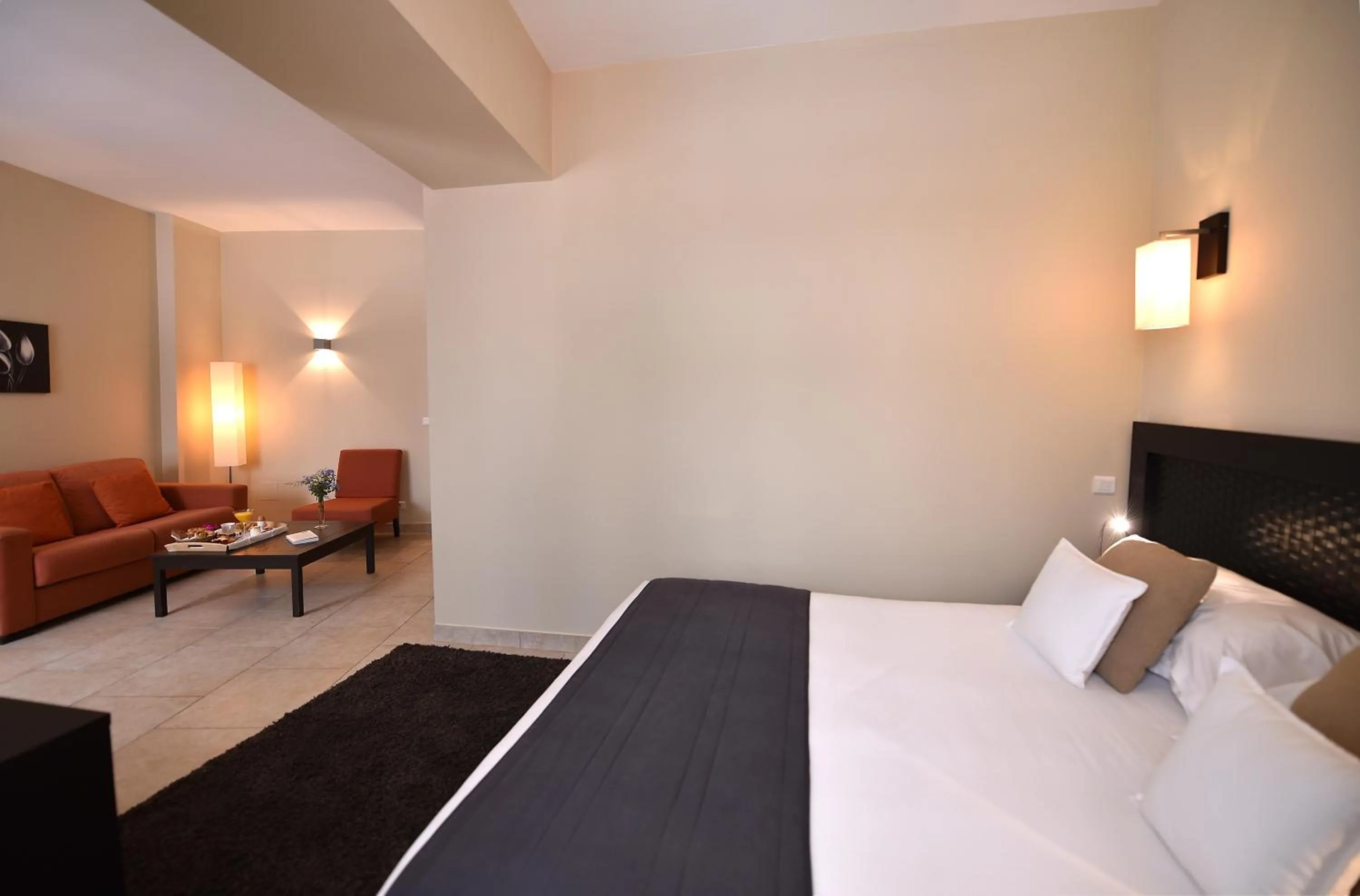 Bedroom, Bed in Perla Rossa