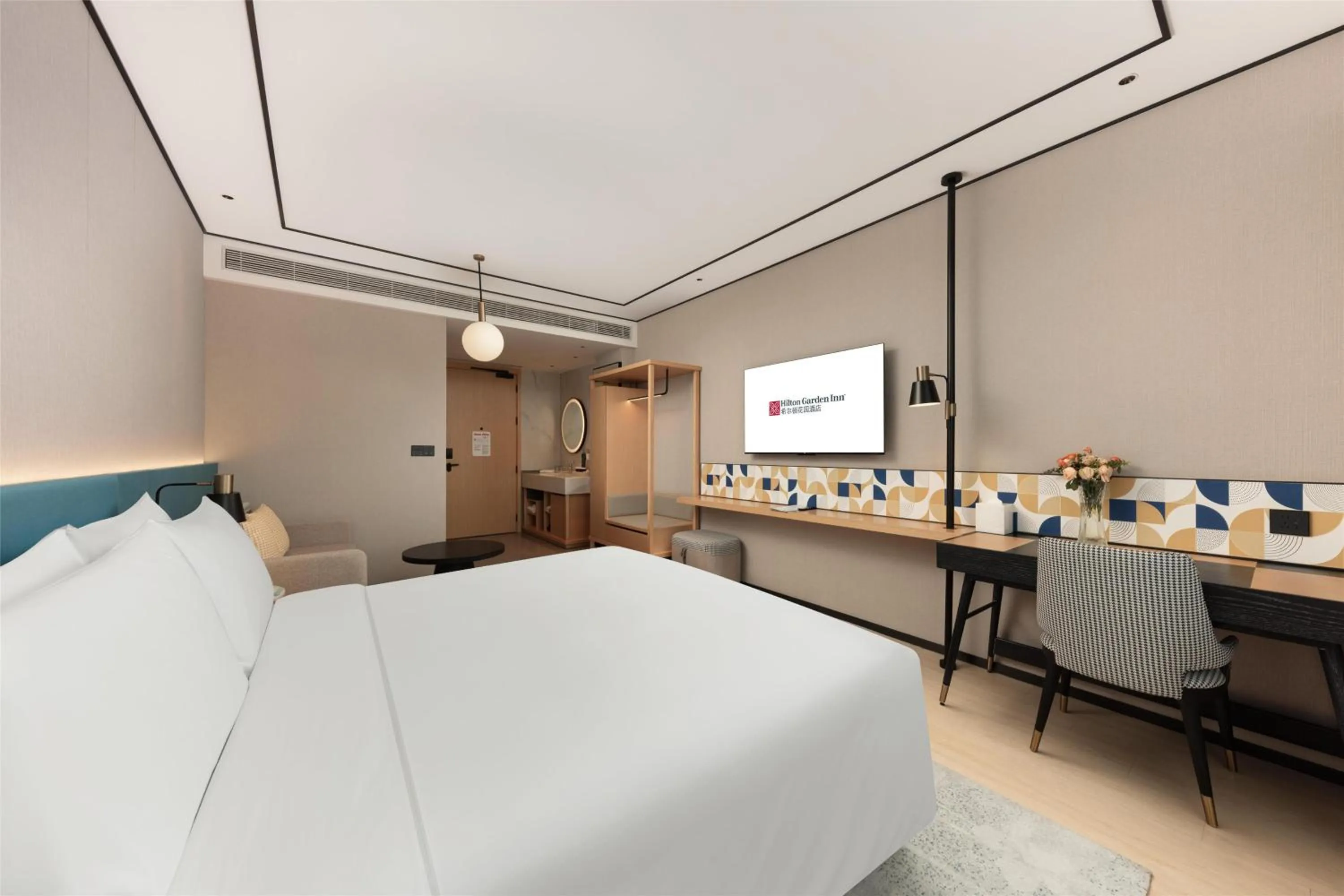 Bed in Hilton Garden Inn Shanghai Jiading