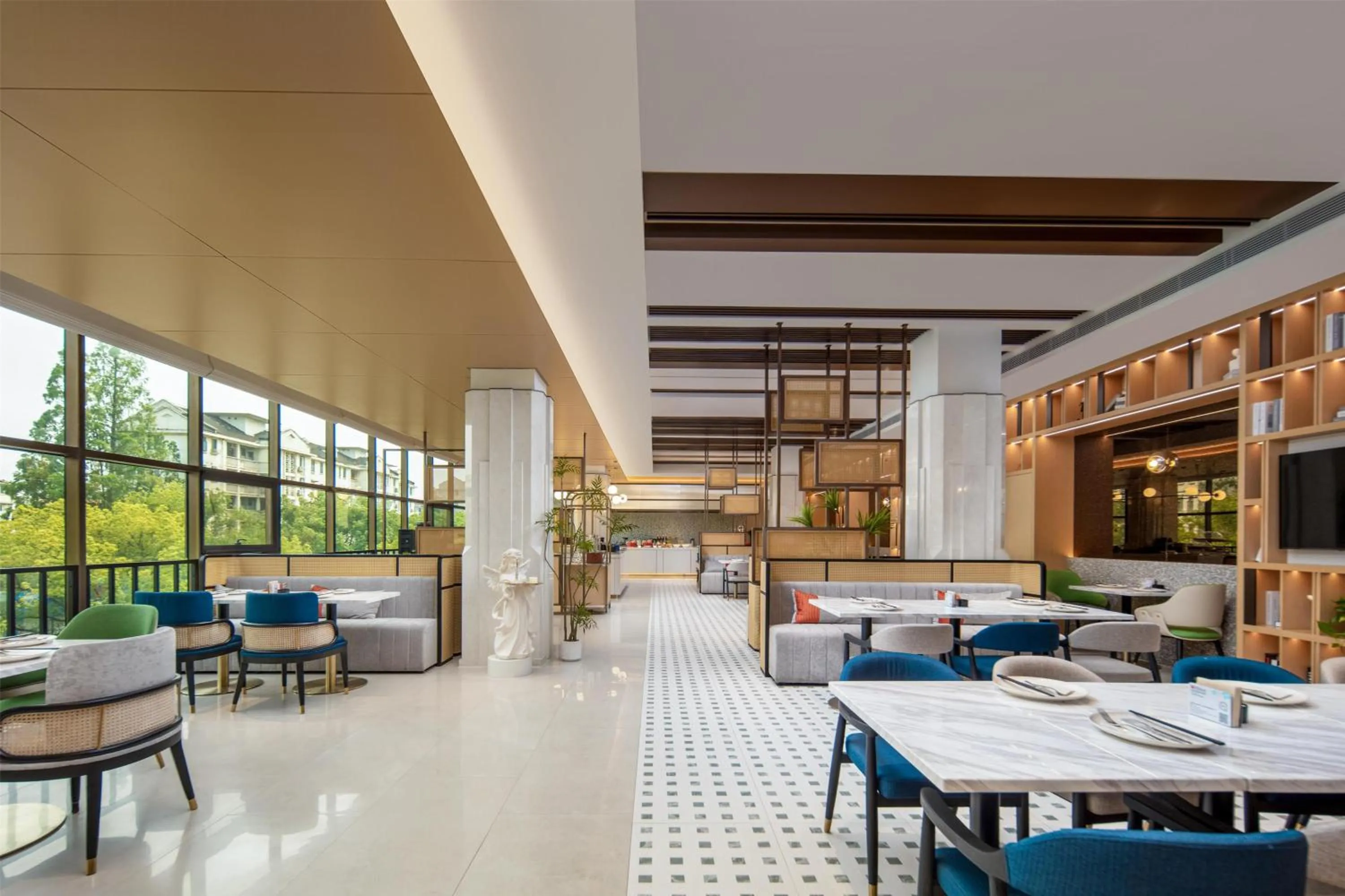 Restaurant/places to eat in Hilton Garden Inn Shanghai Jiading