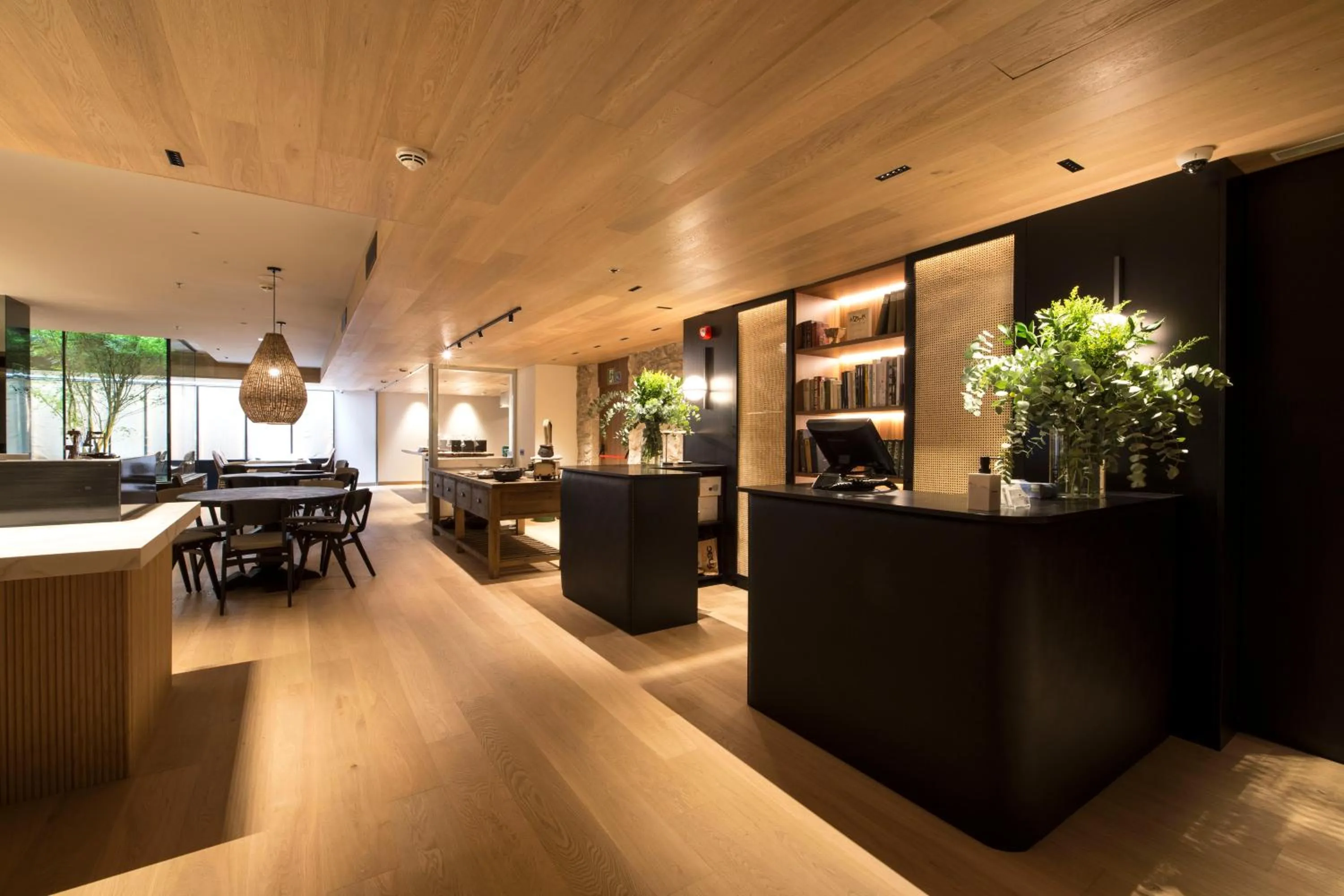 Restaurant/places to eat in Zenit Convento San Martin