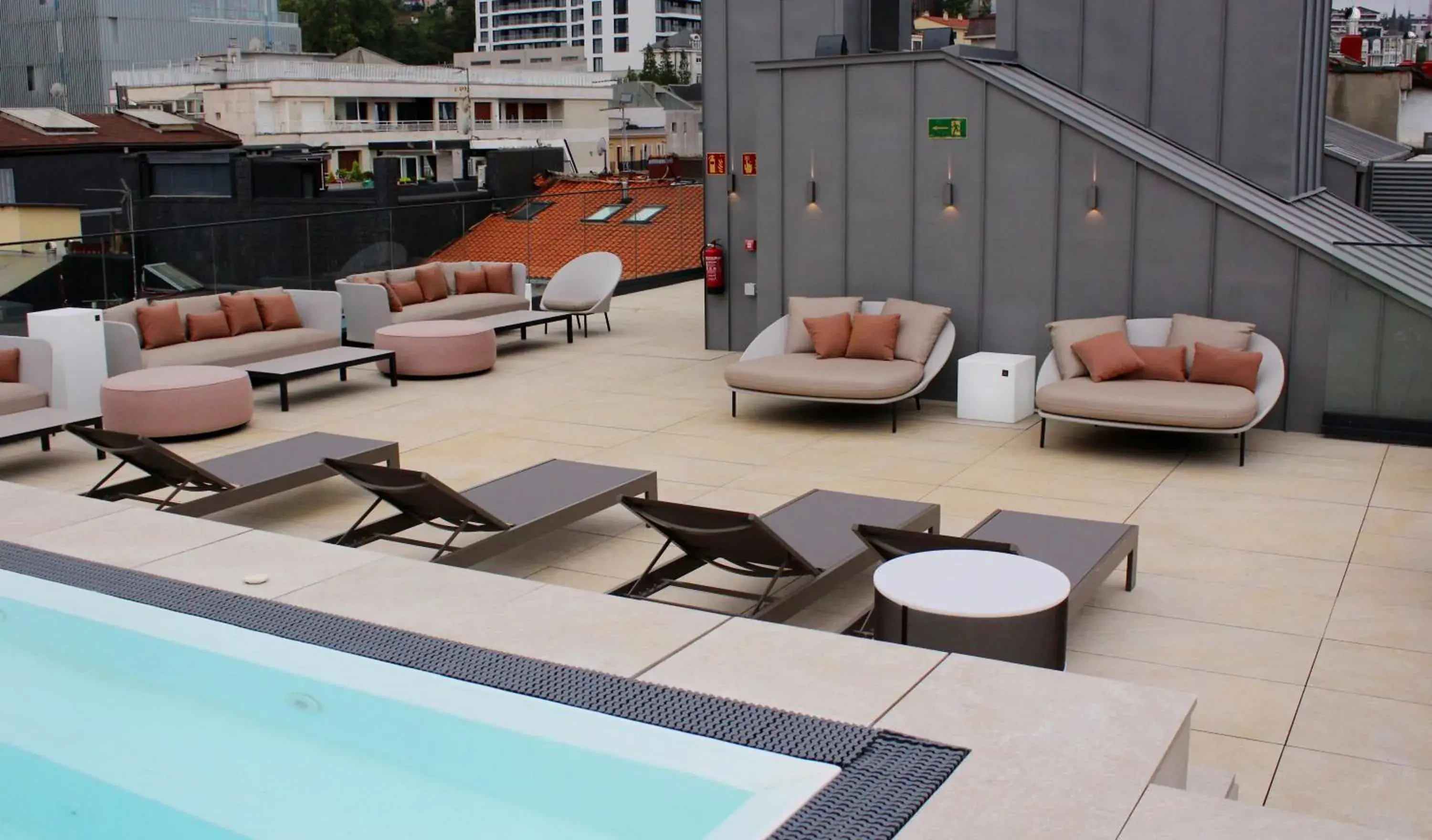 Swimming pool in Zenit Convento San Martin Swimming pool in Zenit Convento San Martin