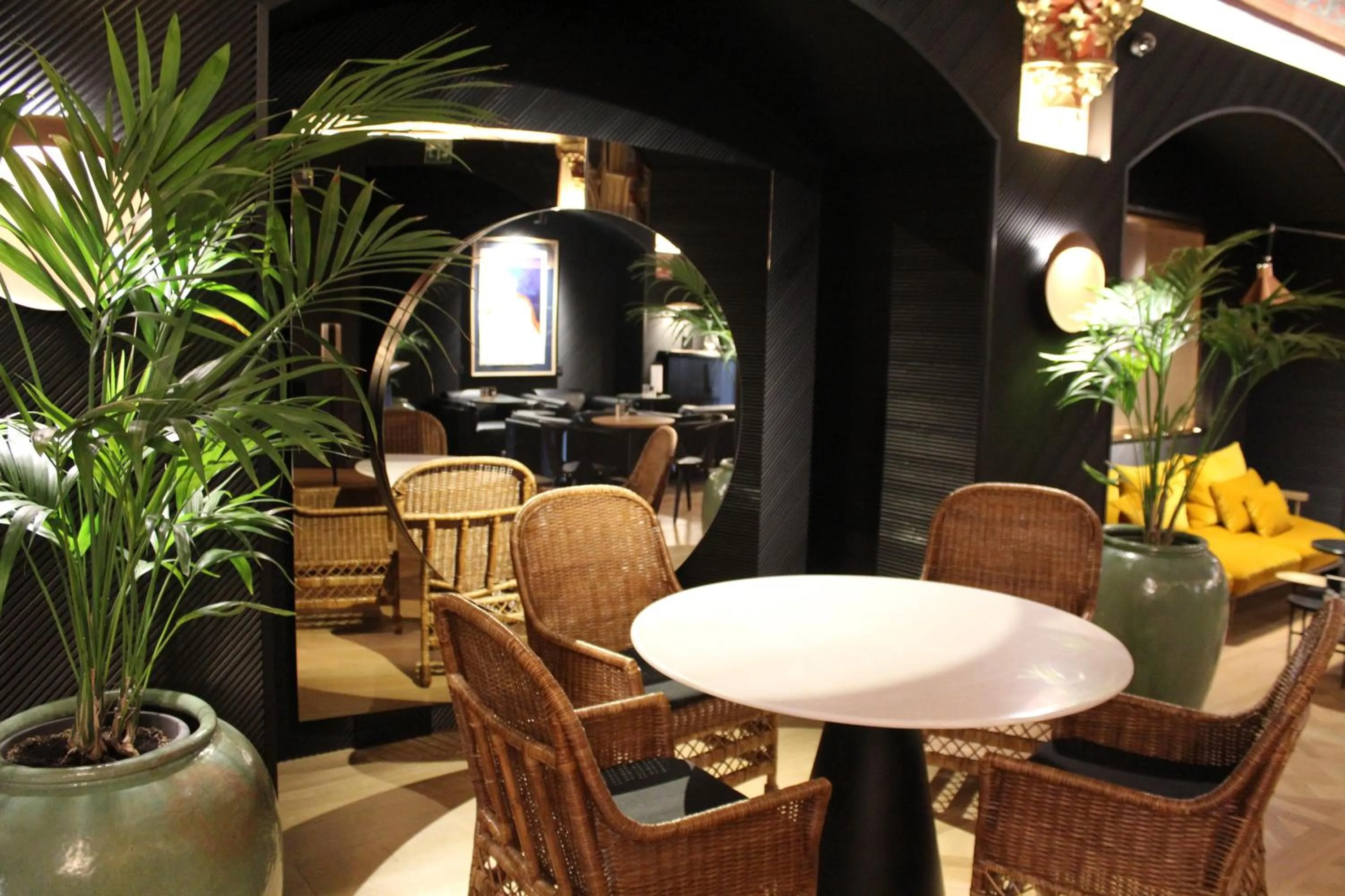 Lobby or reception in Zenit Convento San Martin