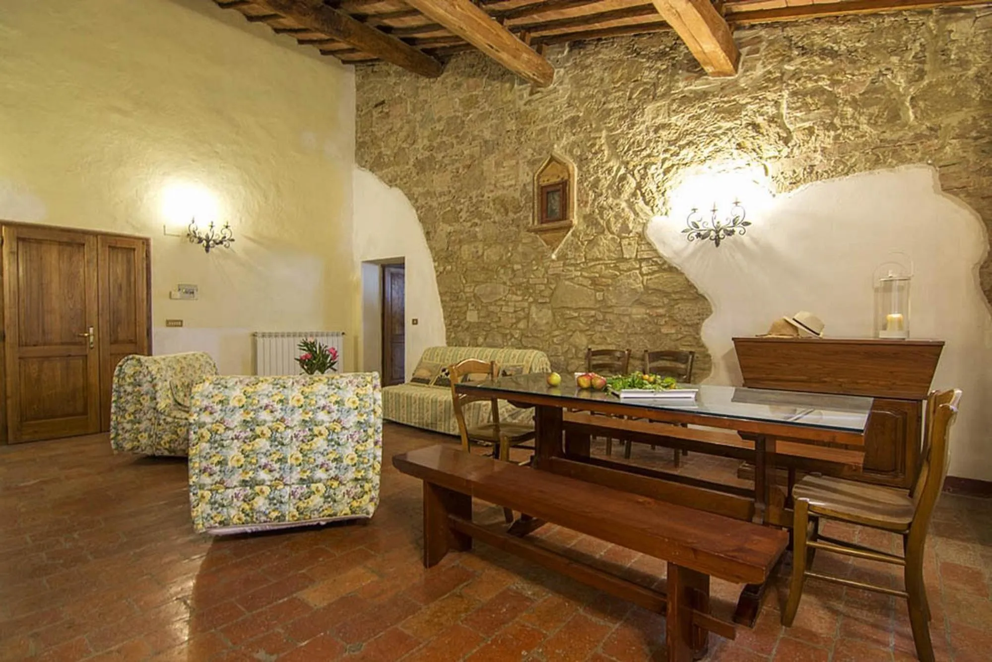 Seating area in Agriturismo tranquillo e con vista panoramica