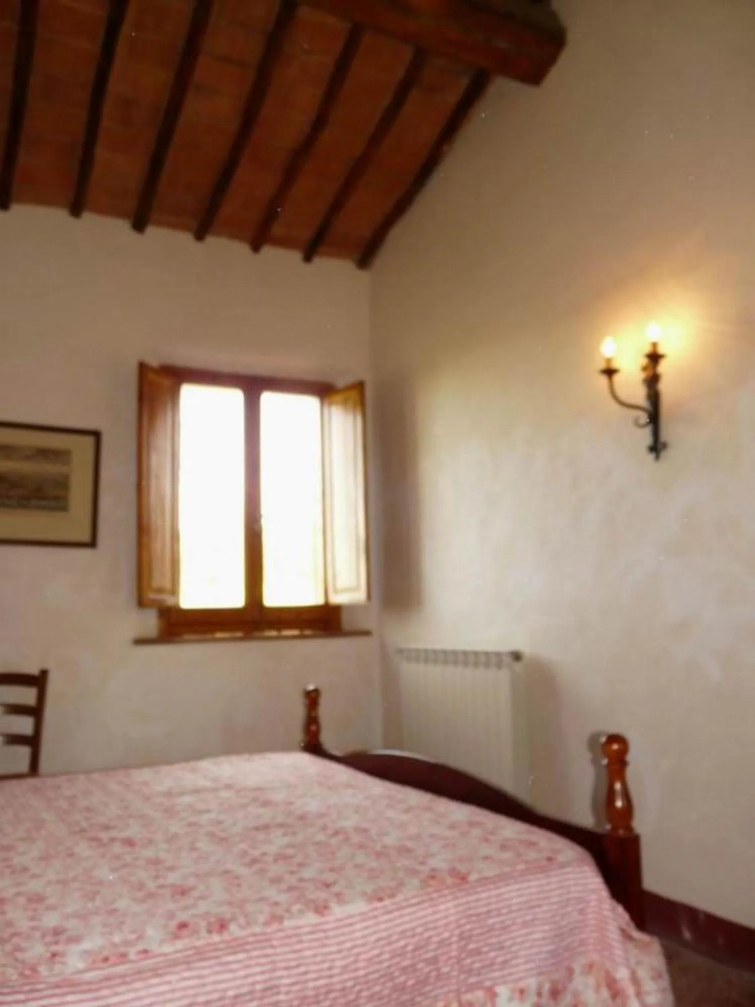 Photo of the whole room, Bed in Agriturismo tranquillo e con vista panoramica
