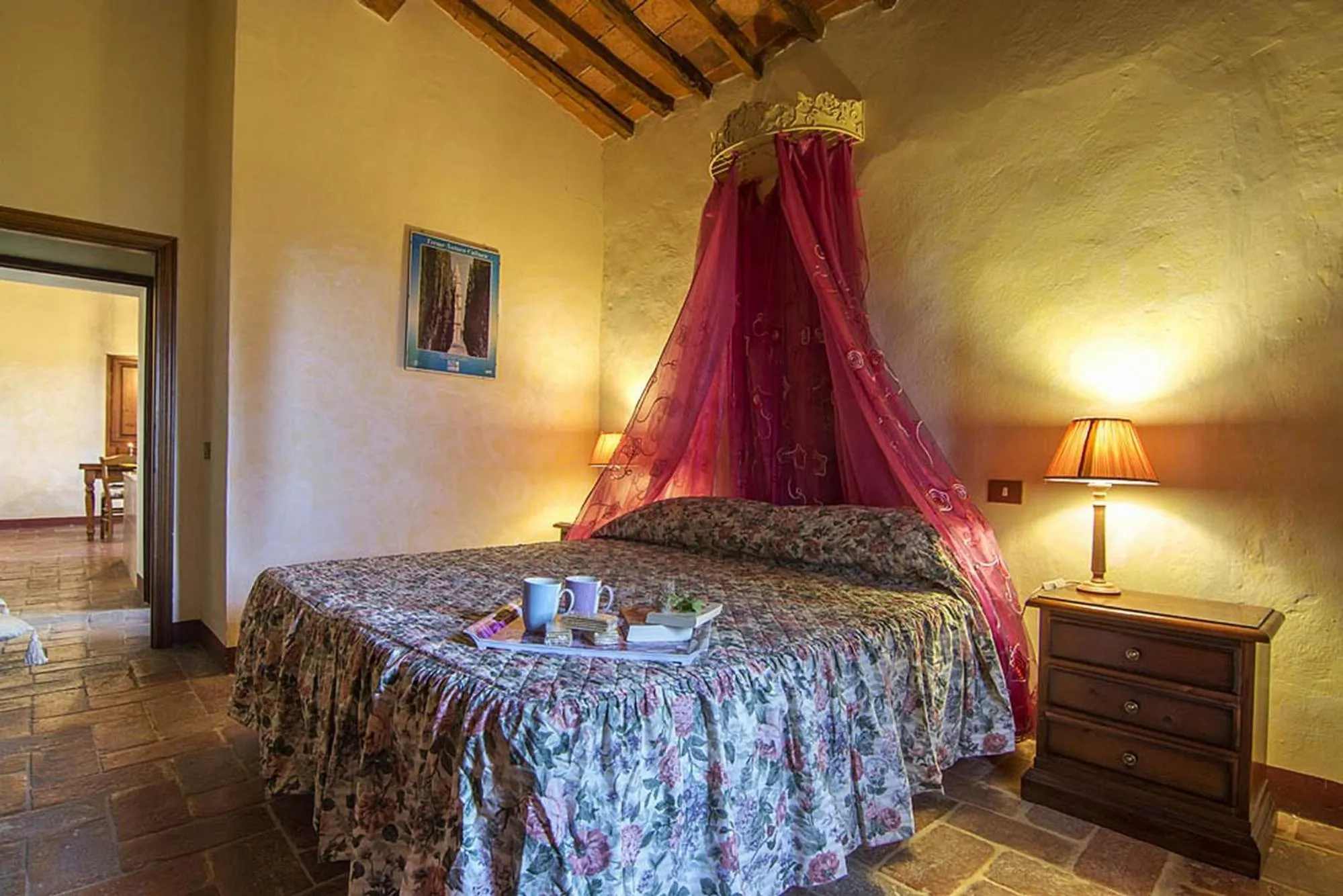 Bedroom, Bed in Agriturismo tranquillo e con vista panoramica