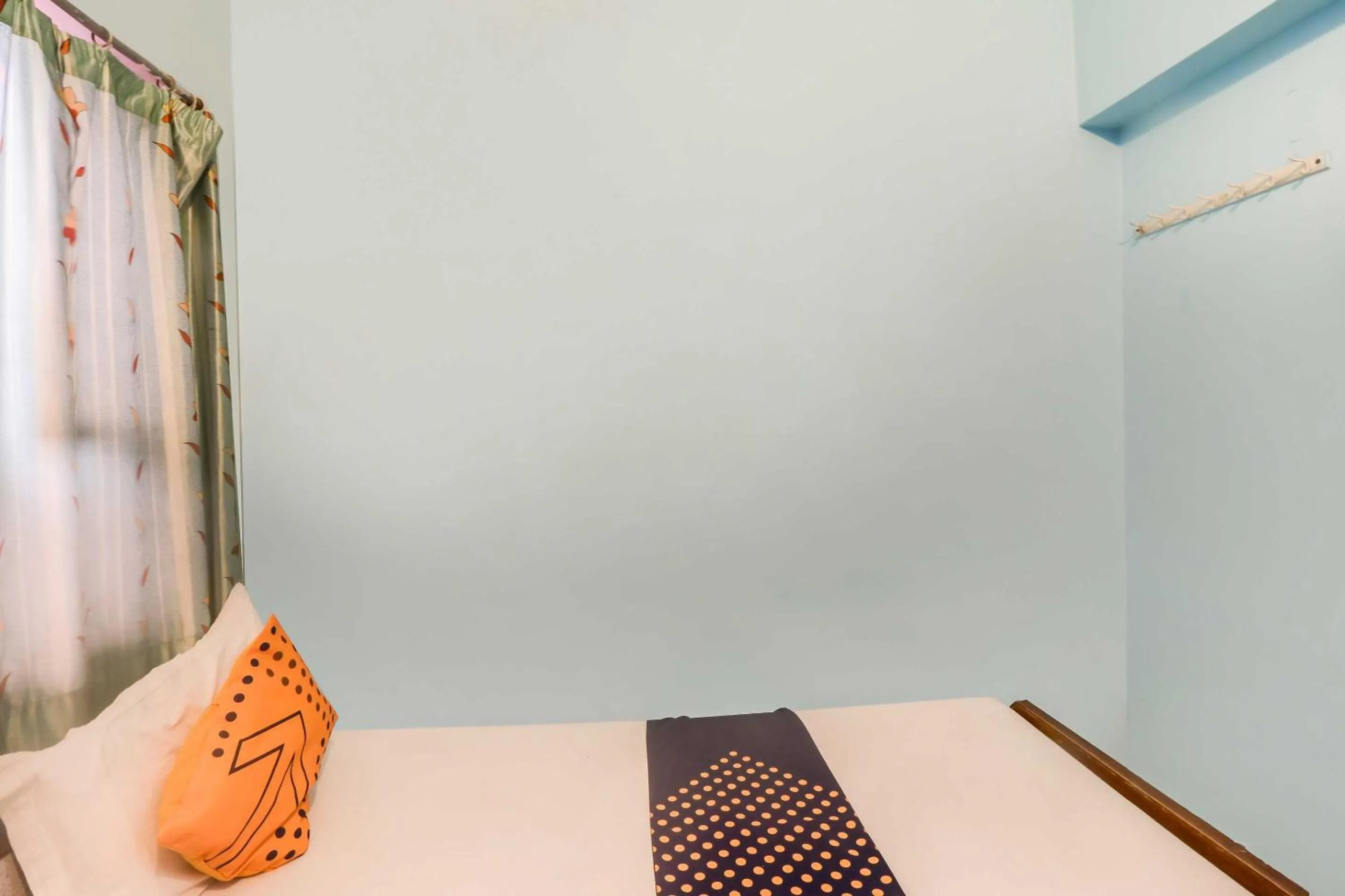 Bedroom, Bed in SPOT ON Mishra Guest House