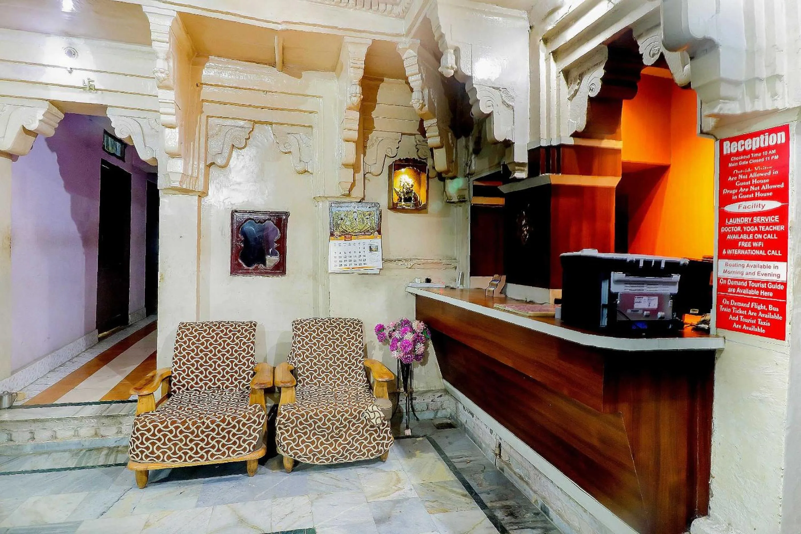 Lobby or reception in SPOT ON Mishra Guest House