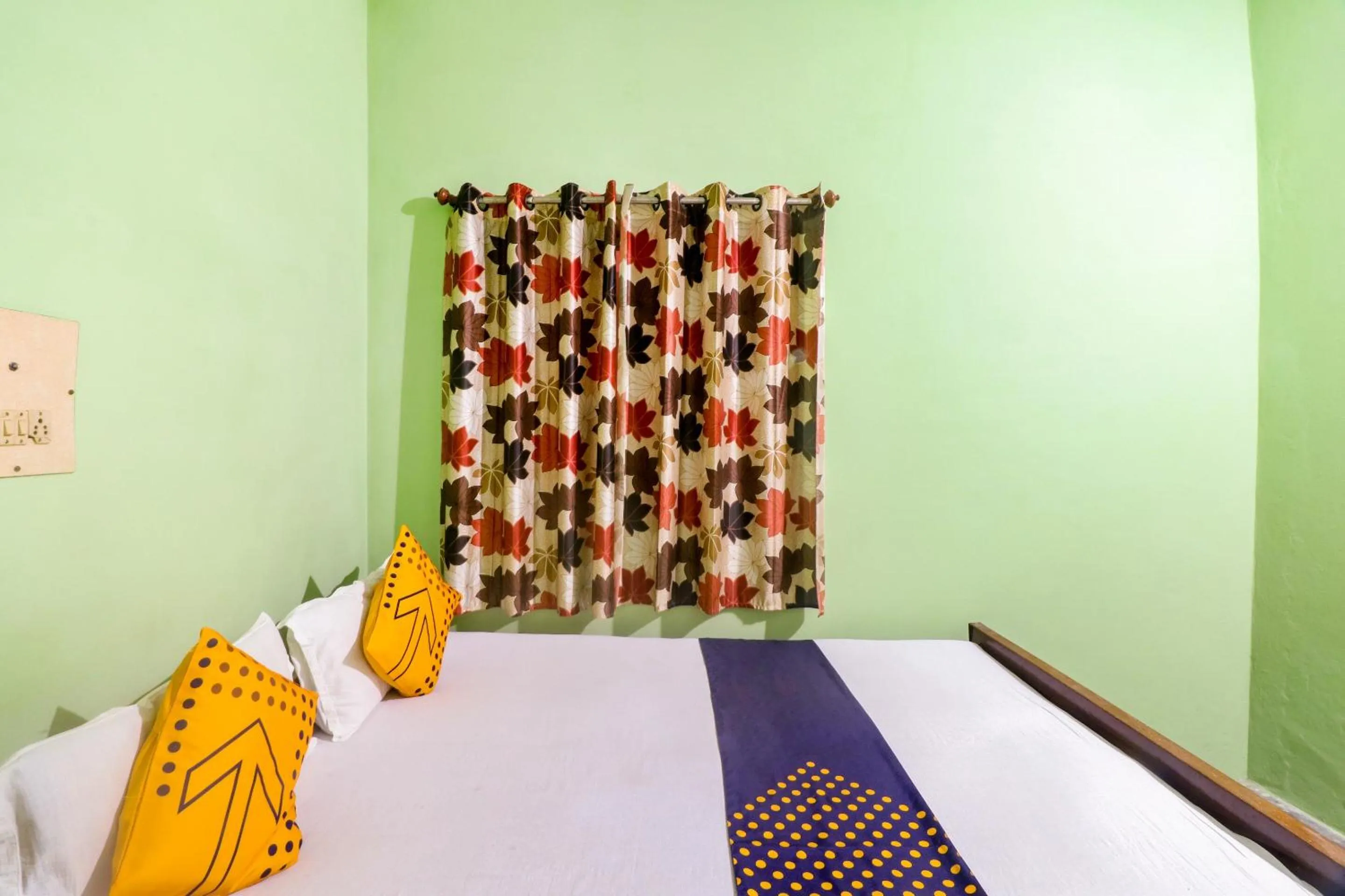 Bedroom, Bed in SPOT ON Mishra Guest House