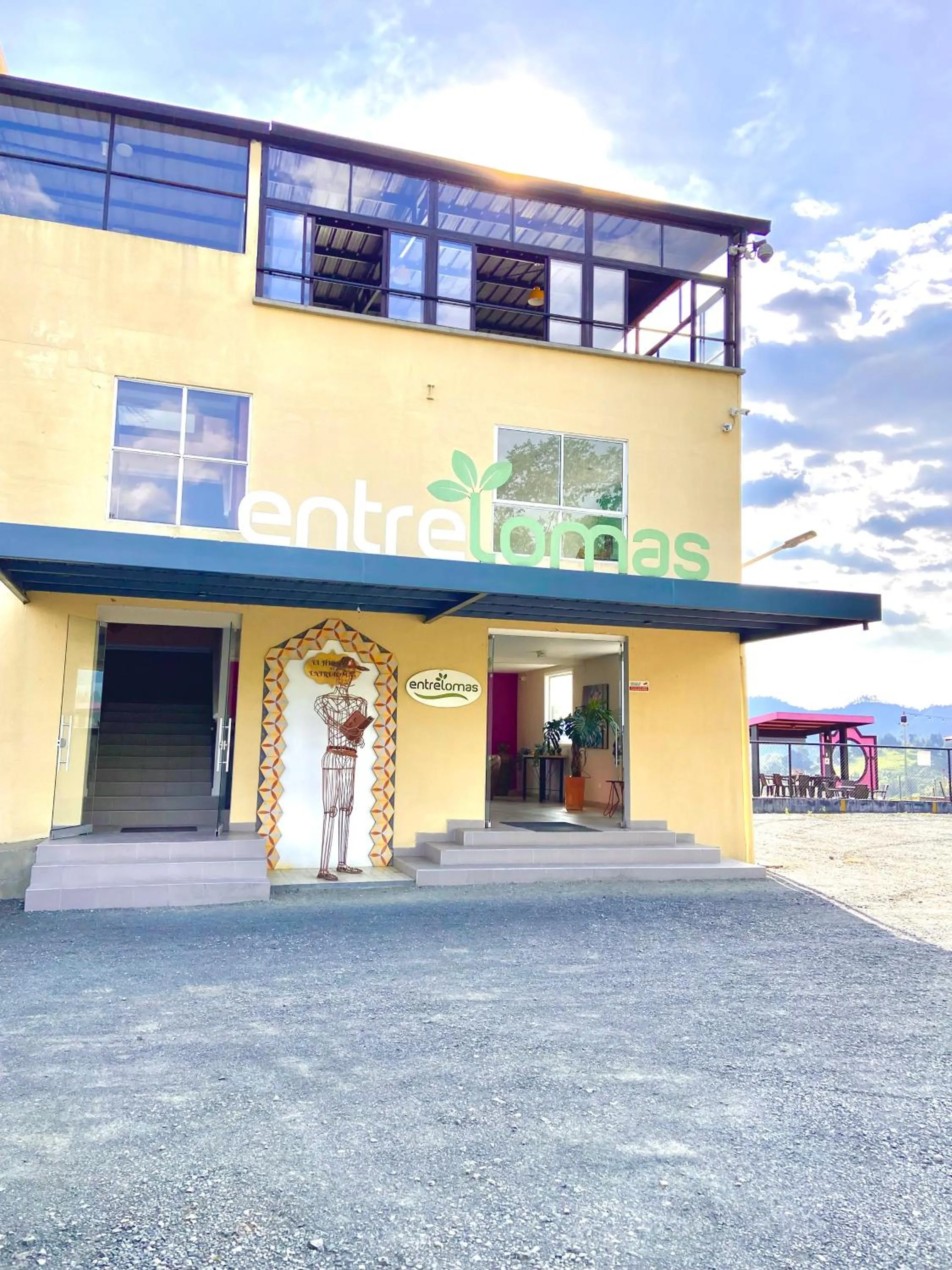 Facade/entrance in Hotel Entre Lomas