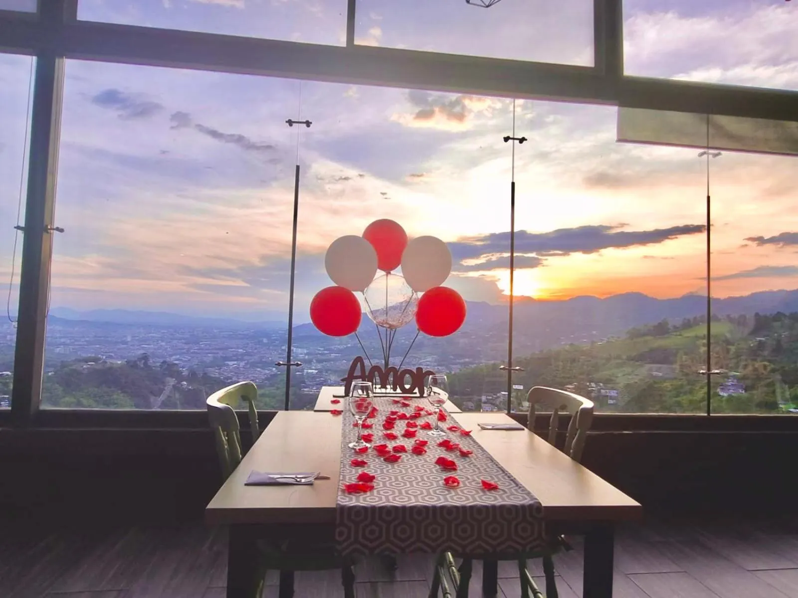 Restaurant/places to eat in Hotel Entre Lomas