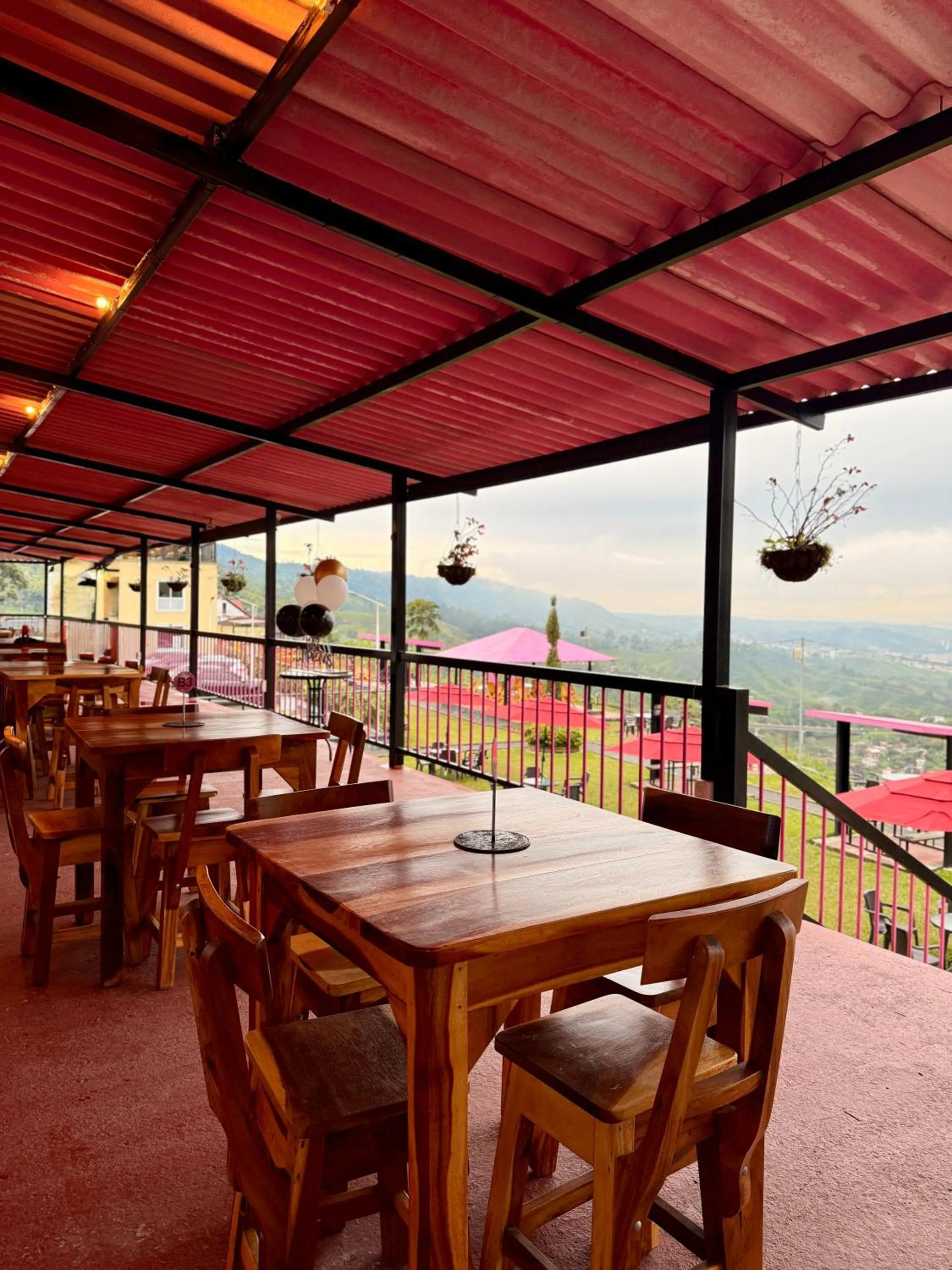 Restaurant/places to eat in Hotel Entre Lomas