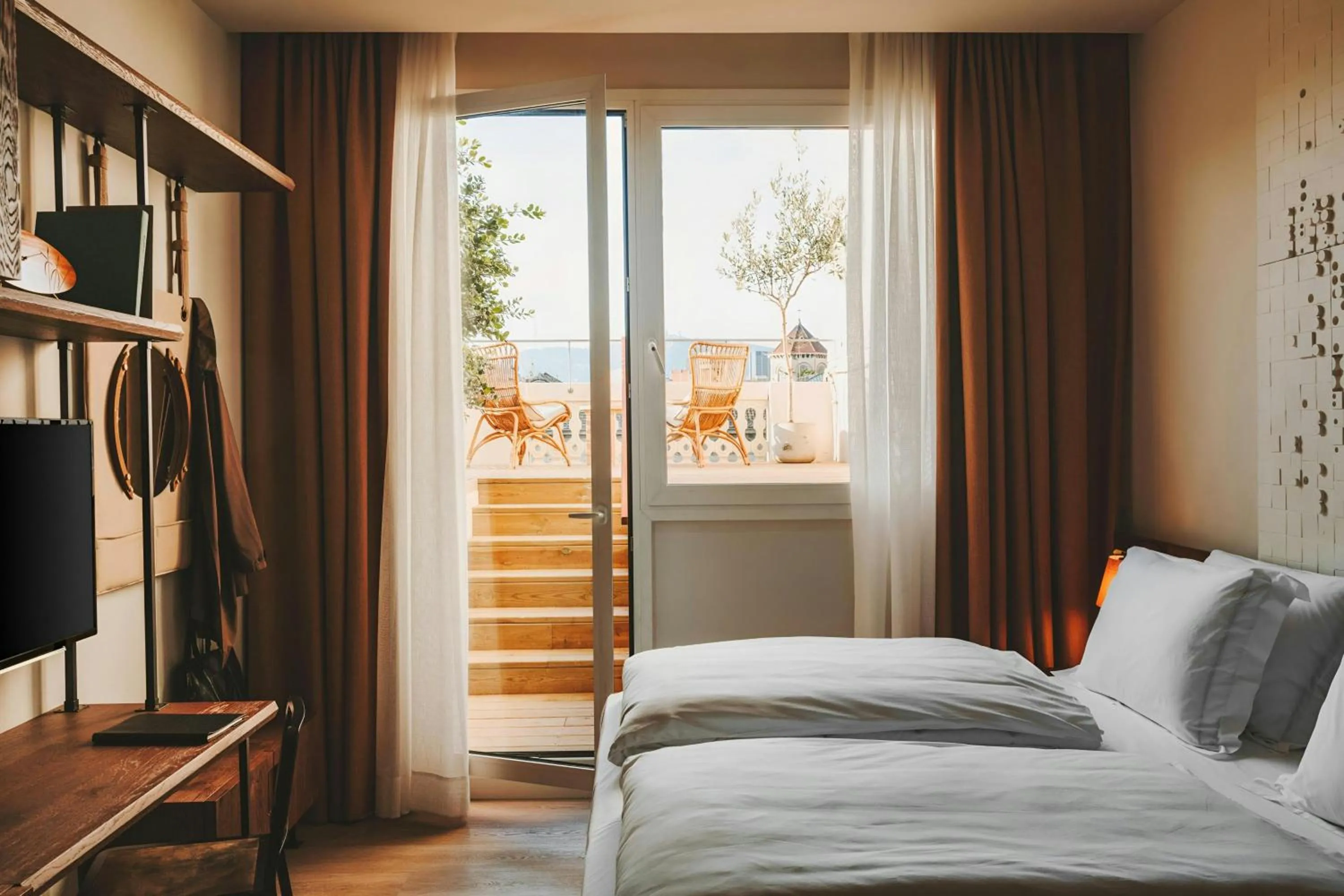 Bedroom, Bed in Casa Luz Hotel Plaça Universitat, Sonder by Marriott Bonvoy