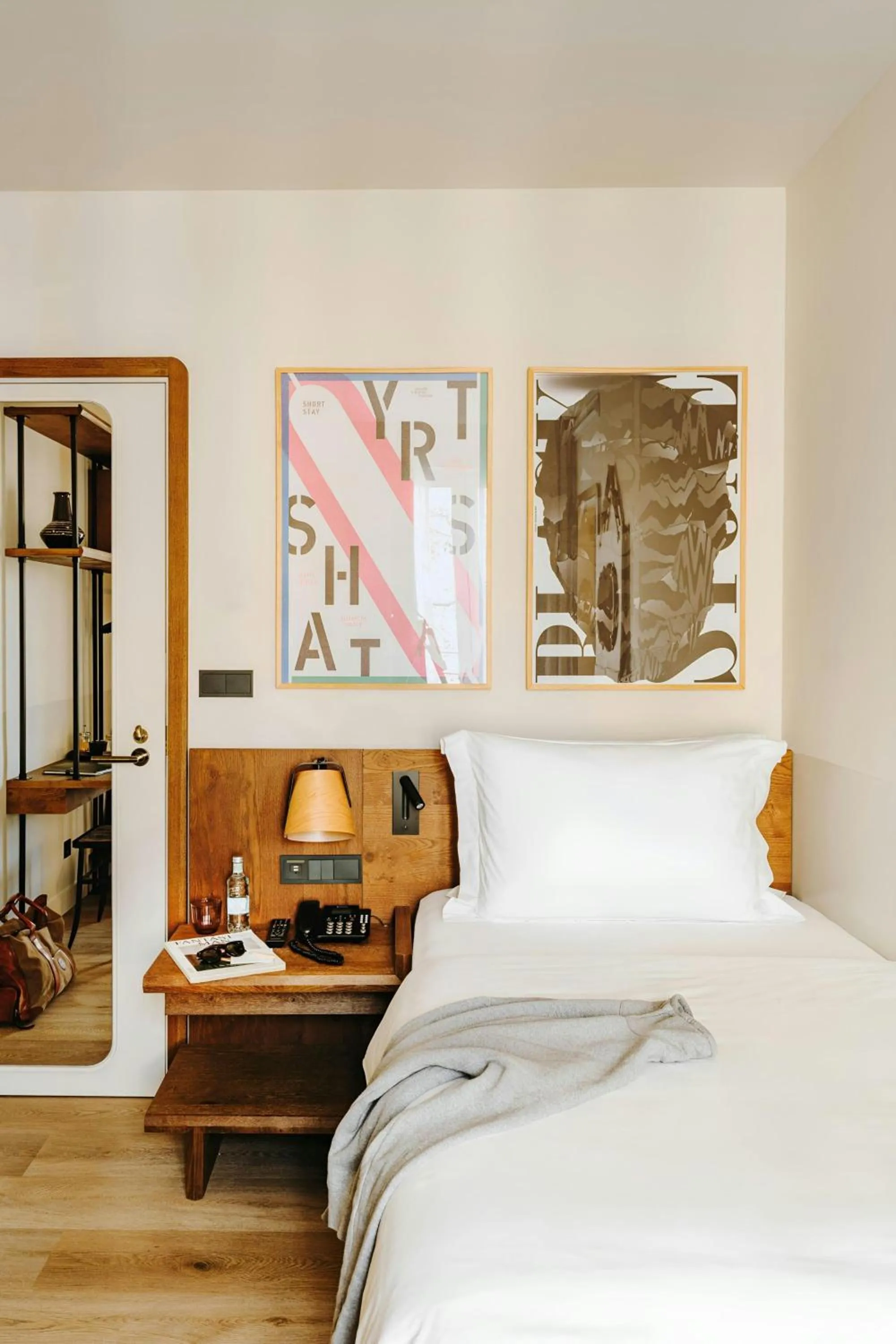 Bedroom, Bed in Casa Luz Hotel Plaça Universitat, Sonder by Marriott Bonvoy