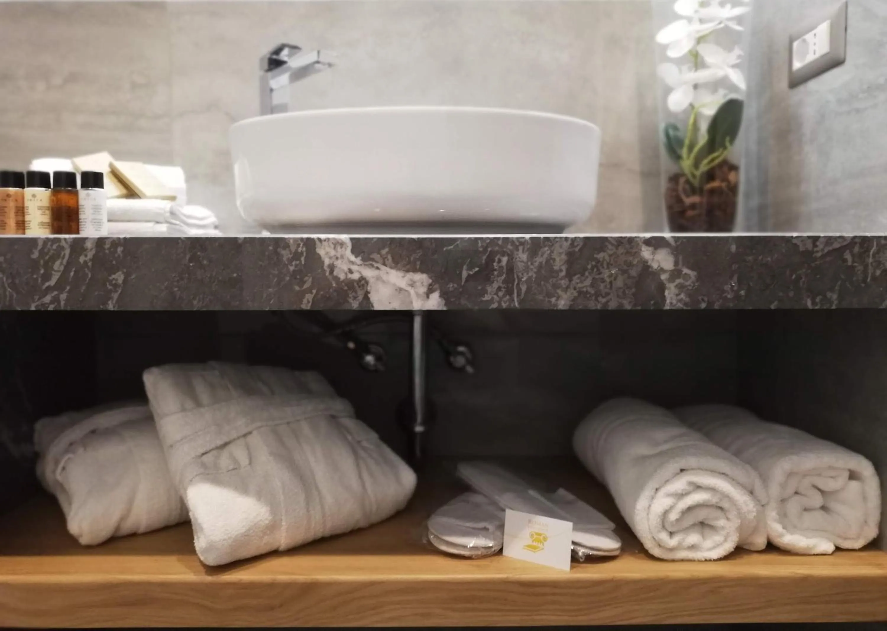 Bathroom in Roman Holidays Boutique