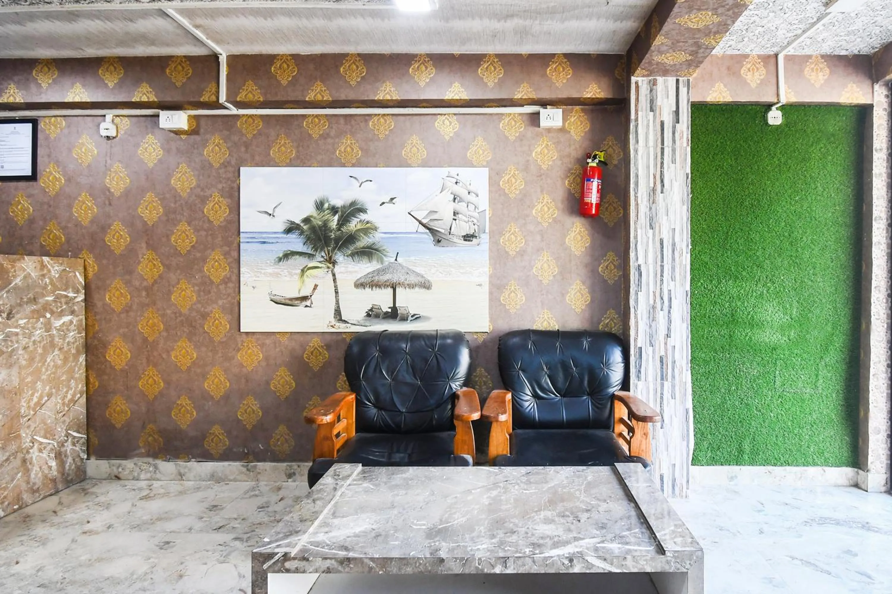 Lobby or reception in Super Hotel O Champasari Siliguri formerly Four Fox Suits