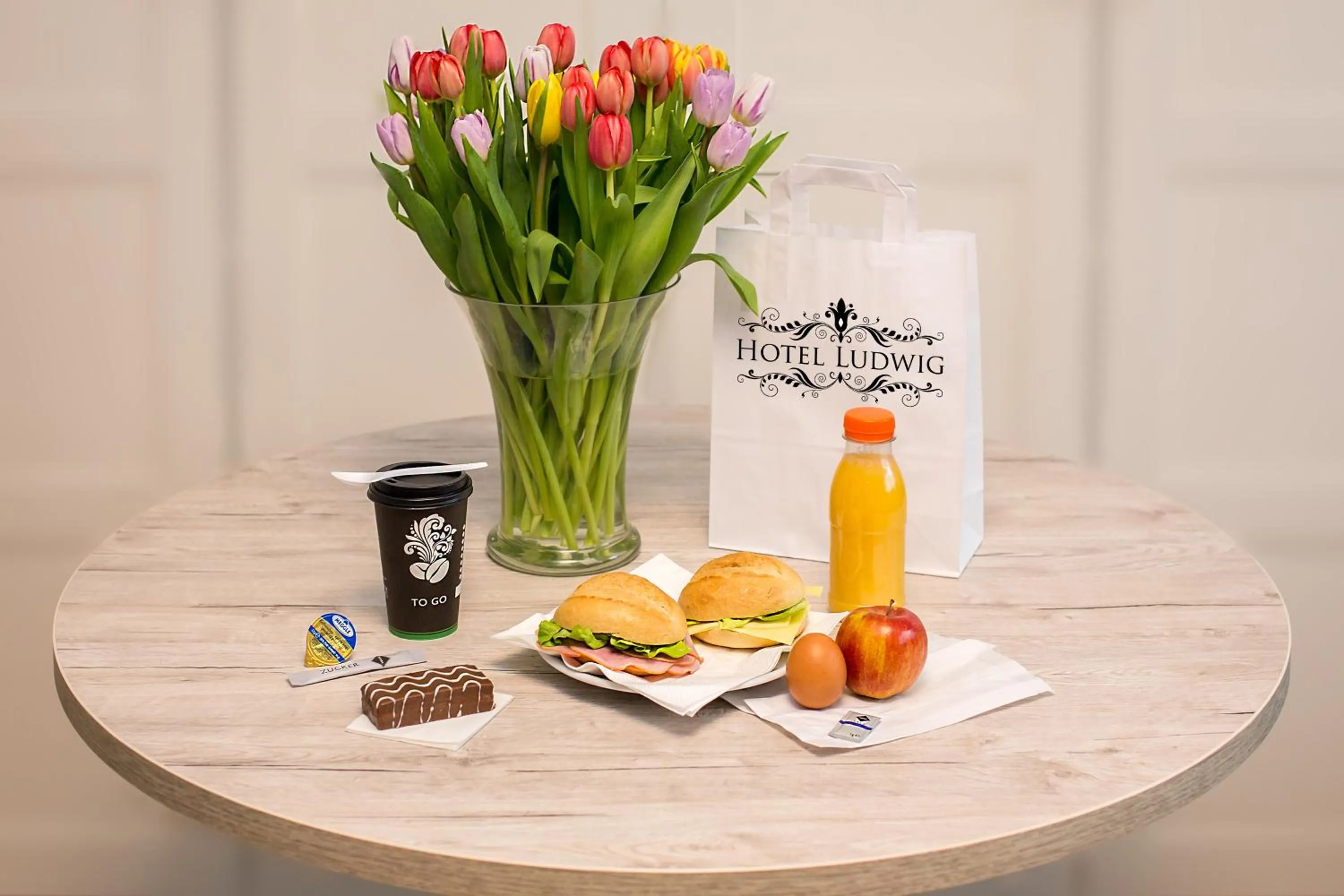 Food and drinks in Hotel Ludwig