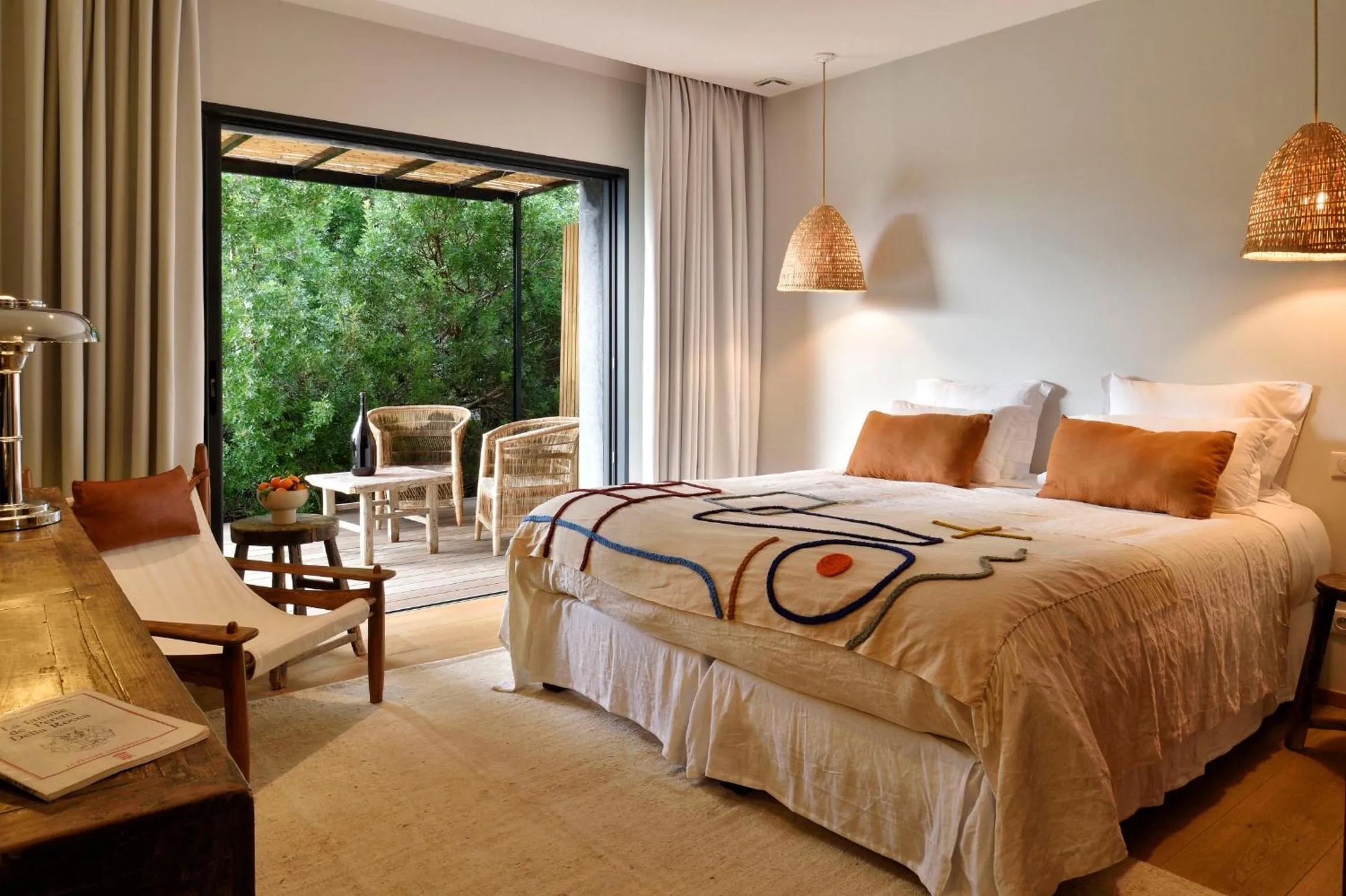 Bed in Domaine de Peretti della Rocca