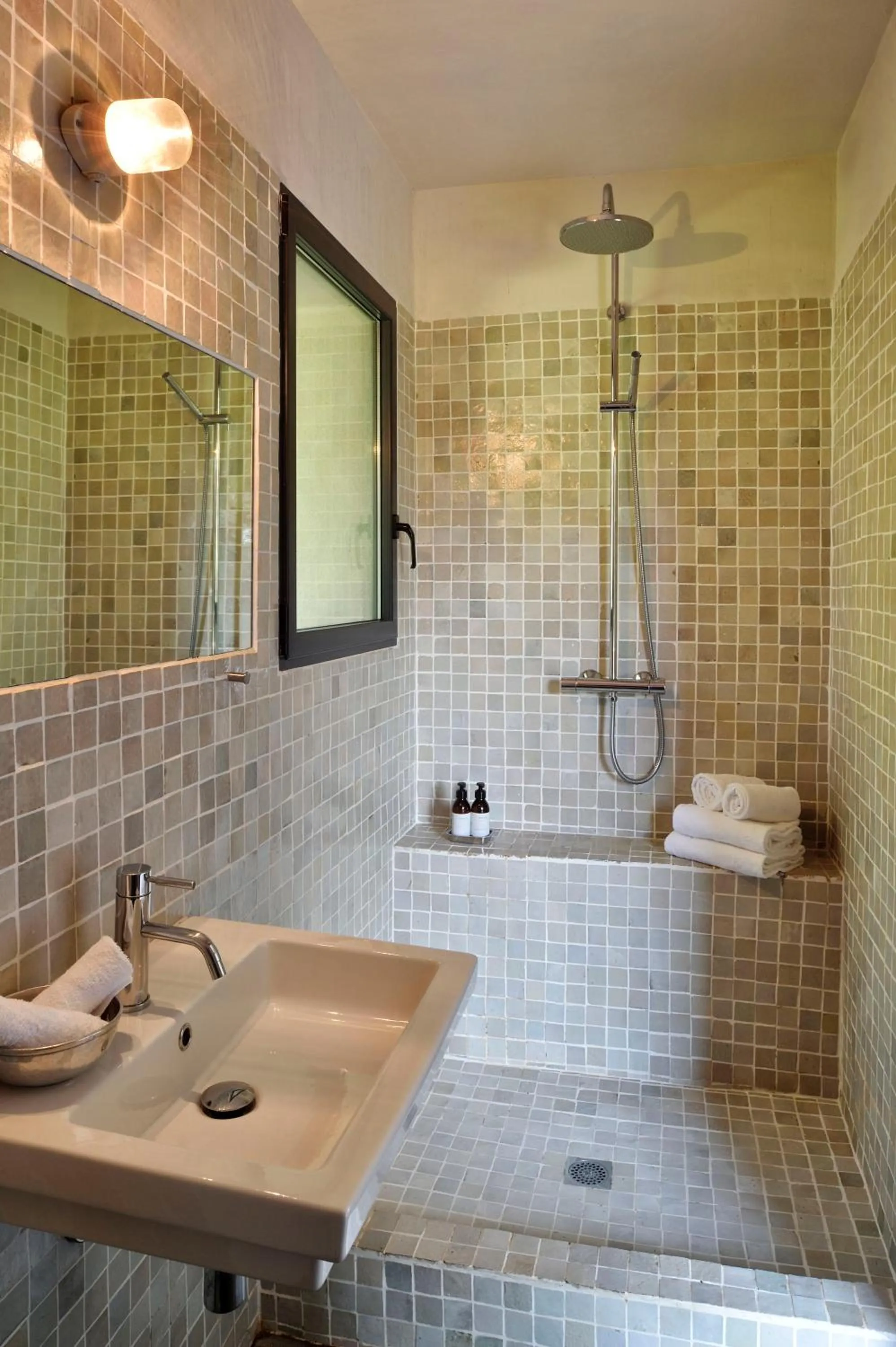 Bathroom in Domaine de Peretti della Rocca