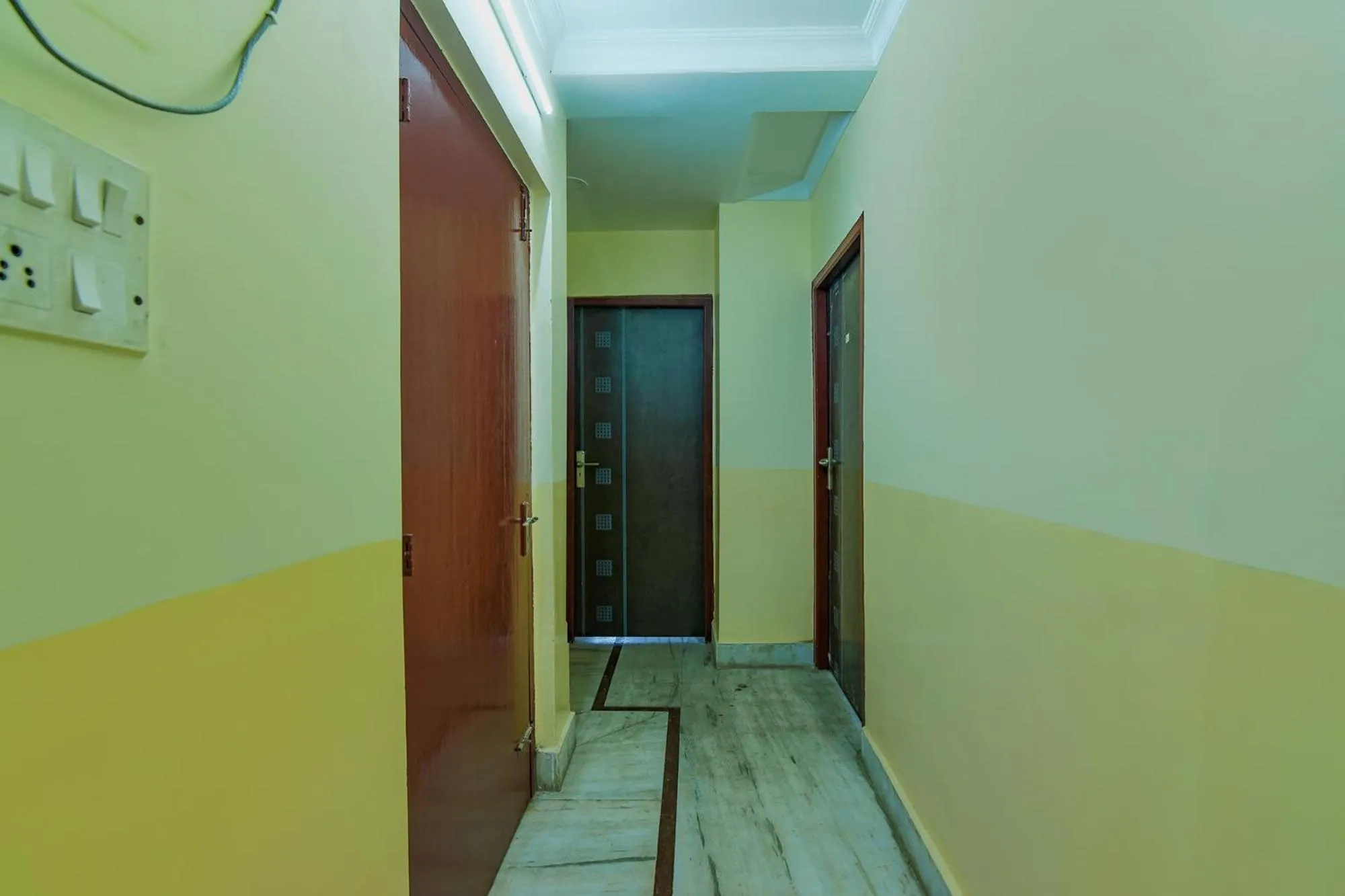 Lobby or reception in FabHotel Yatika Residency