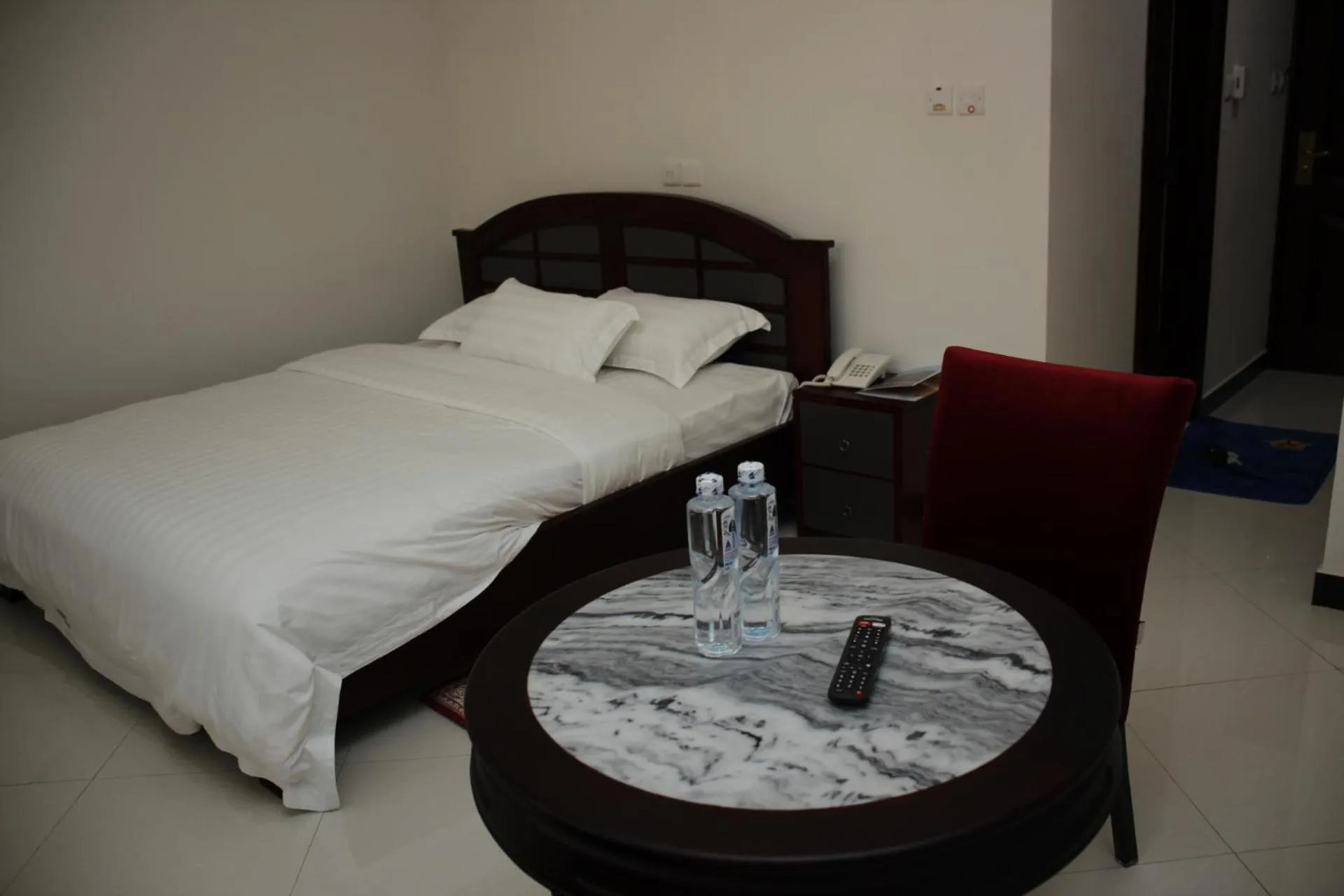 Bed in Kenlon Hotel Kampala