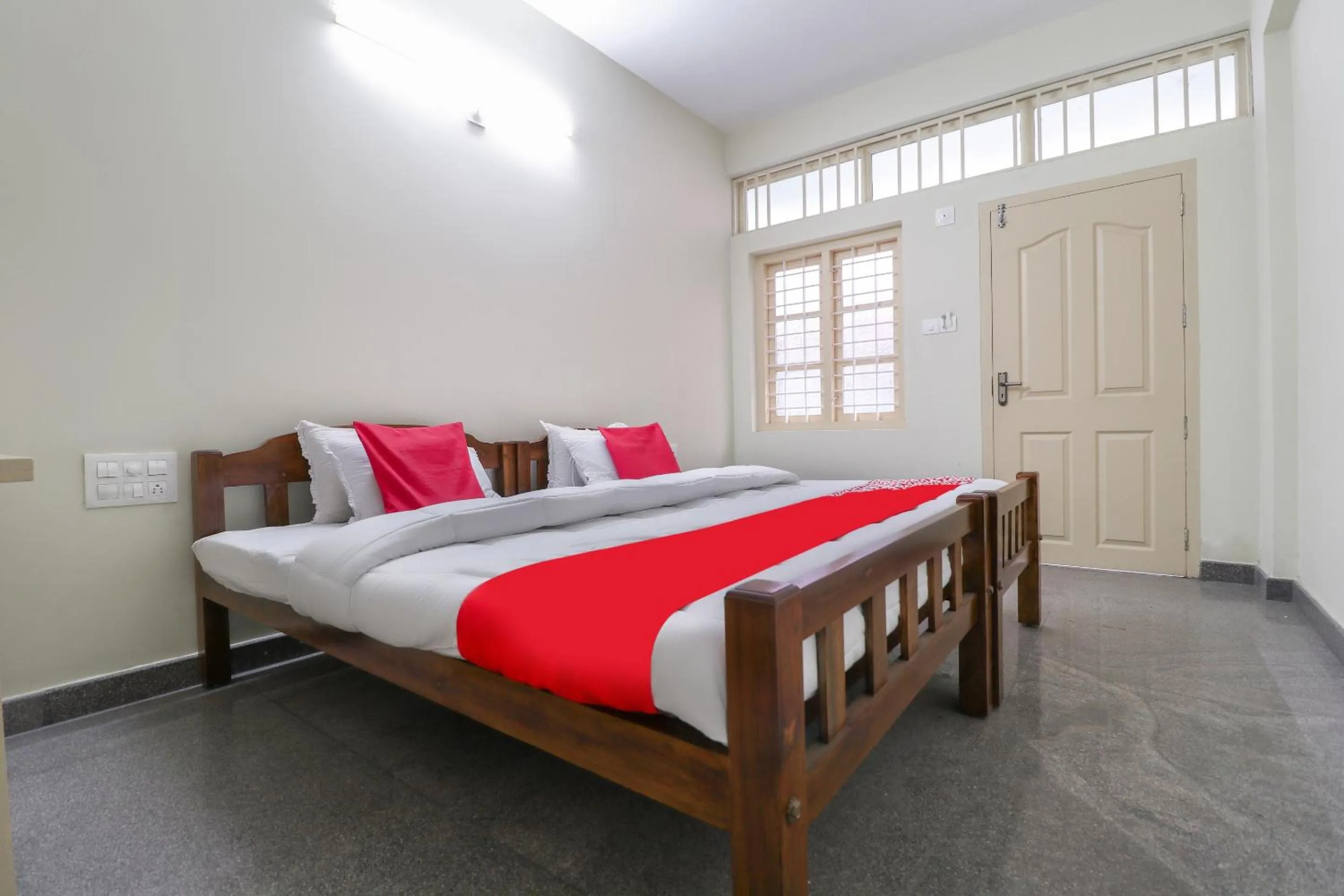 Facade/entrance, Bed in Hotel O Appas Residency