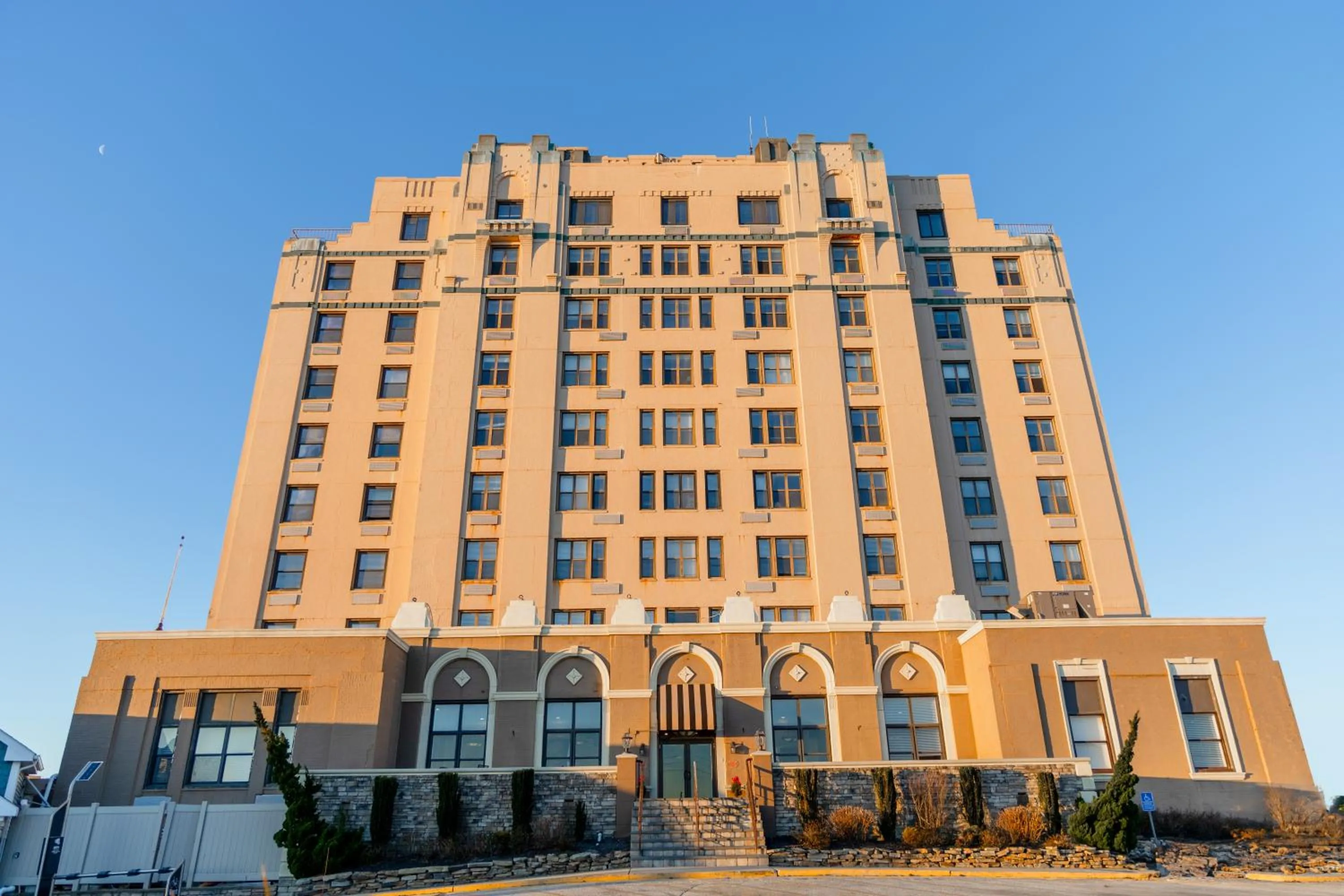 Property building in Legacy Vacation Resorts - Brigantine Beach