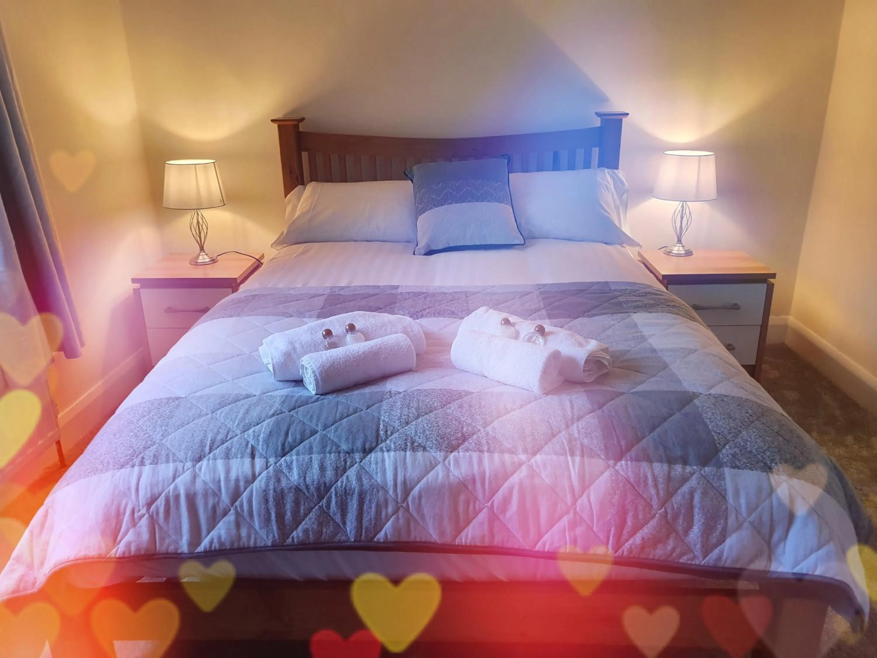 Bedroom, Bed in The Bowers Bar & Restaurant