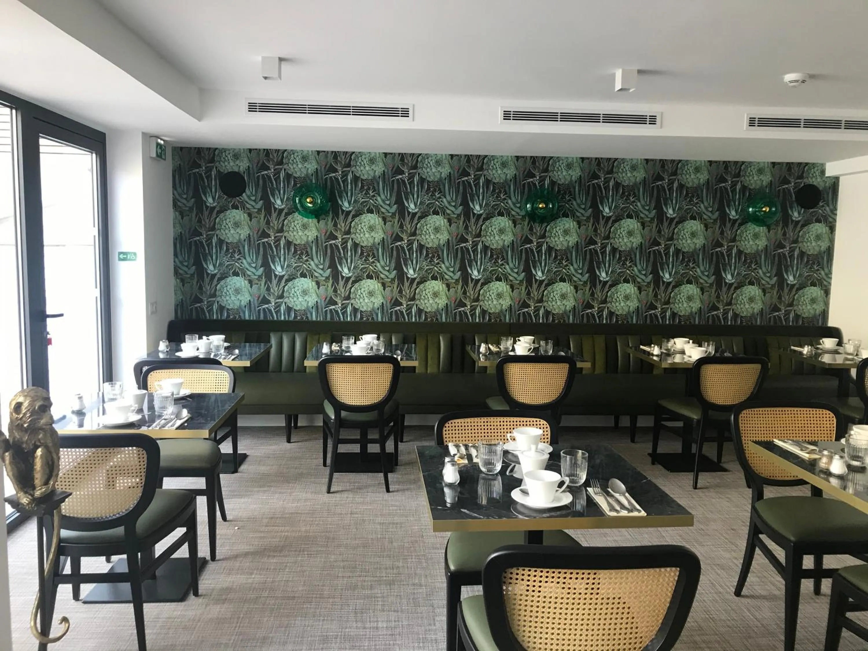 Buffet breakfast in Hôtel La Villa Port d'Antibes & Spa