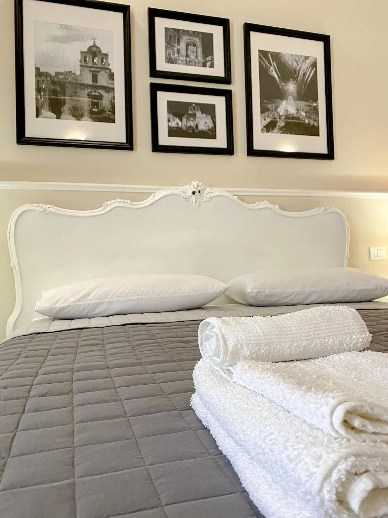 Bed in Duomo Rooms b&b