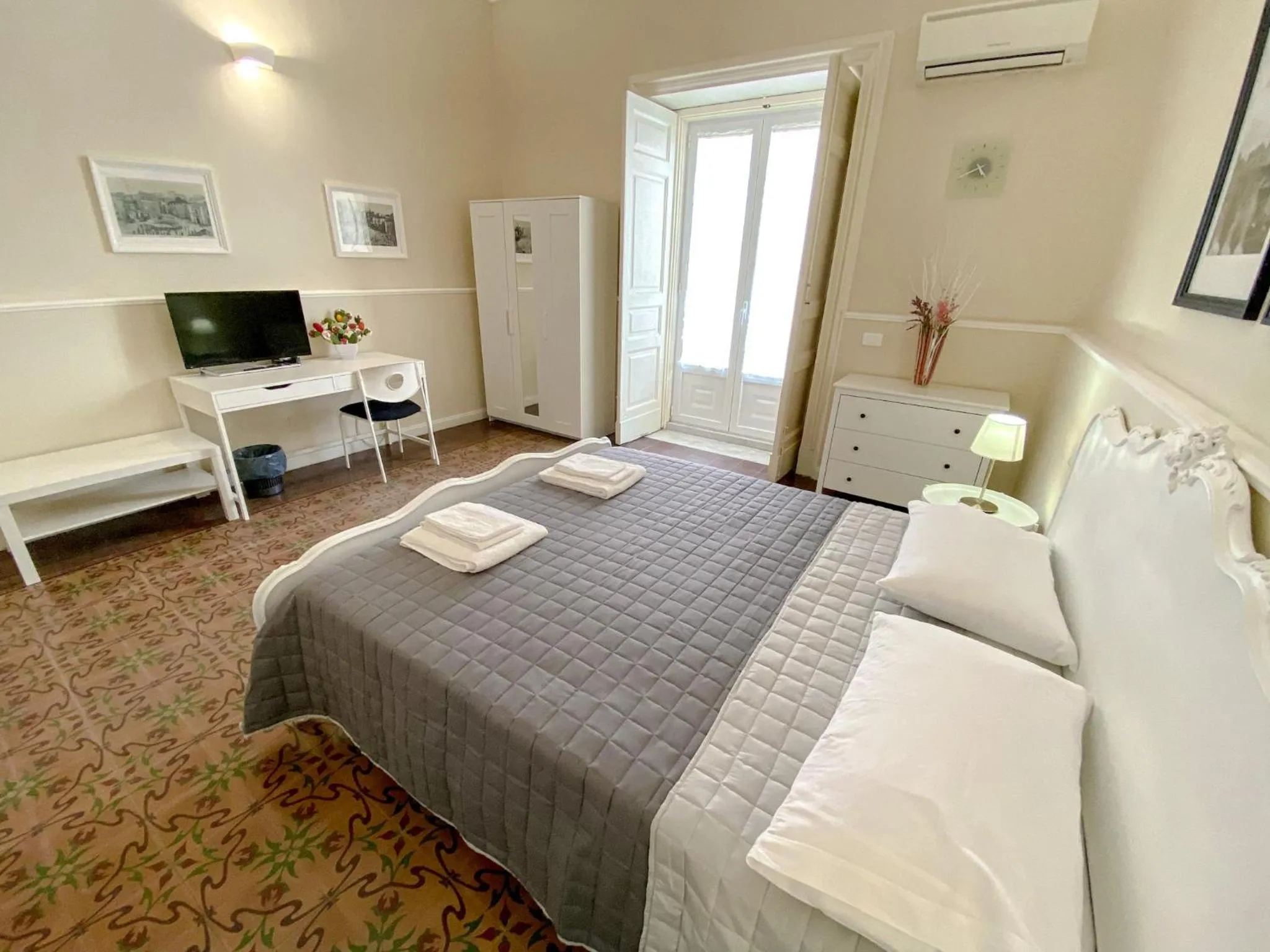 Bed in Duomo Rooms b&b