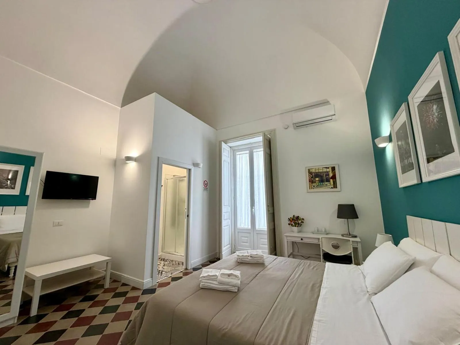 Bed in Duomo Rooms b&b