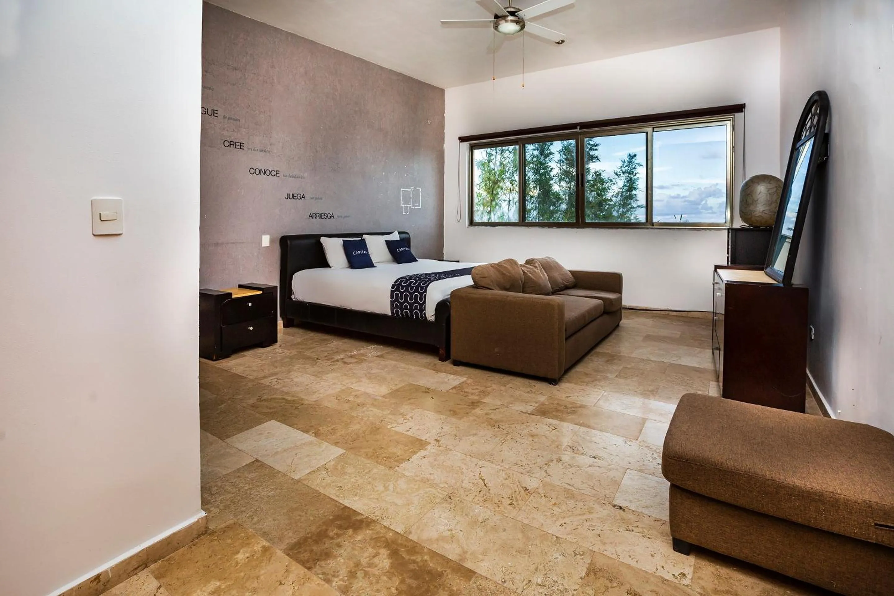 Family Room in Capital O Cancun International Airport 24 7