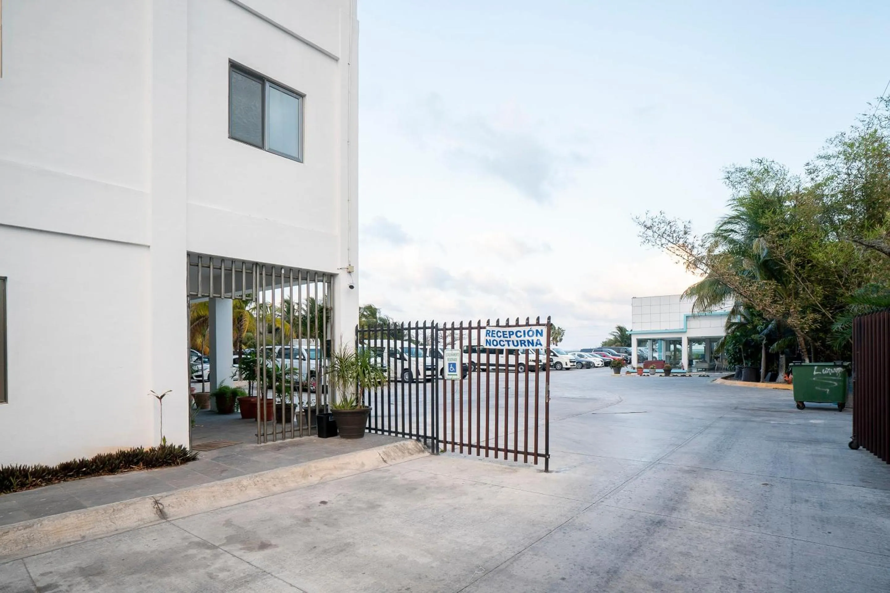 On site in Capital O Cancun International Airport 24 7