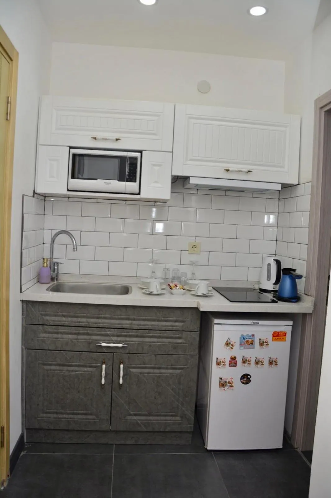 Kitchen or kitchenette in My Sun Hotel