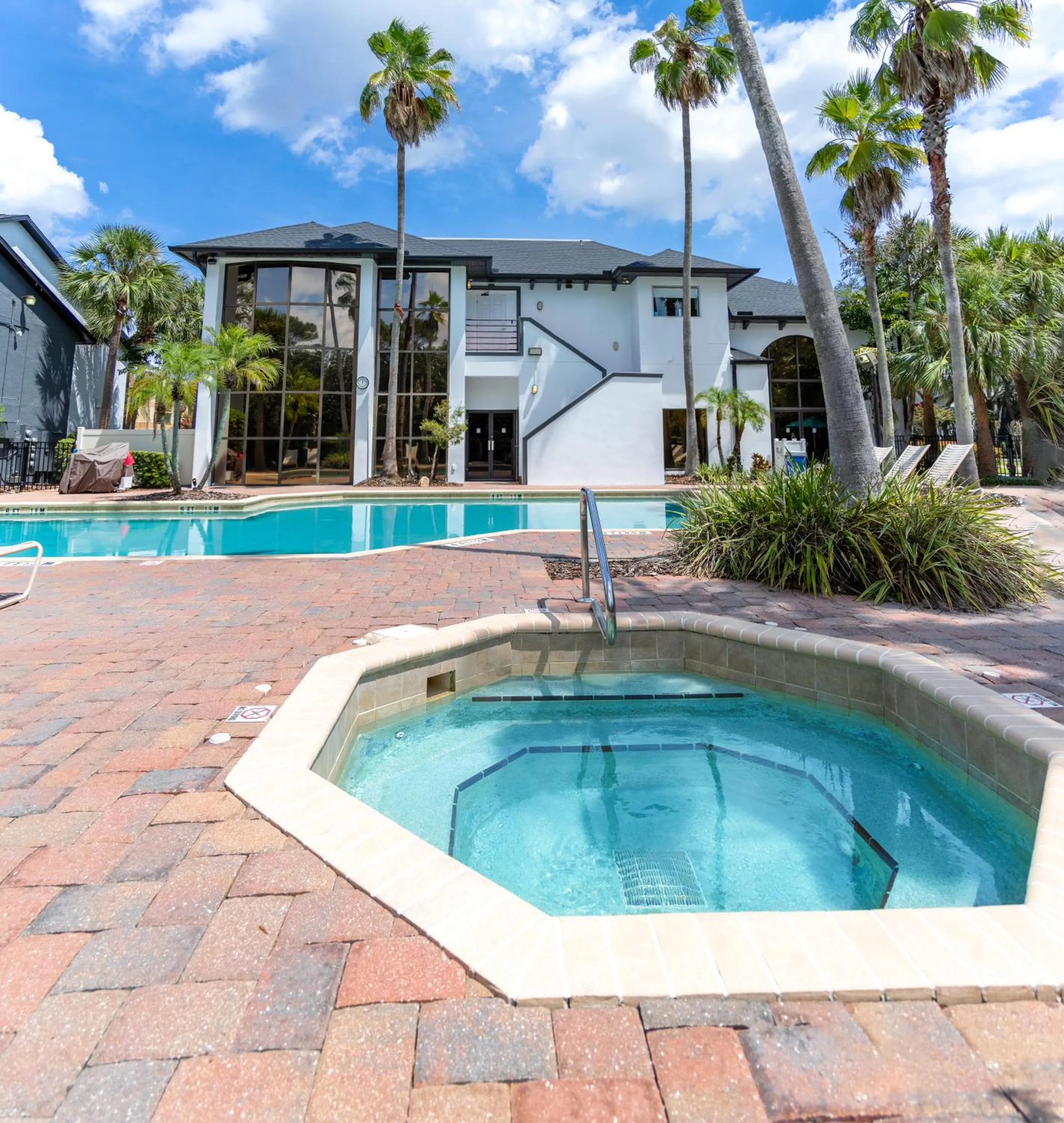 Hot Tub in Legacy Vacation Resorts - Disney and Lake Buena Vista