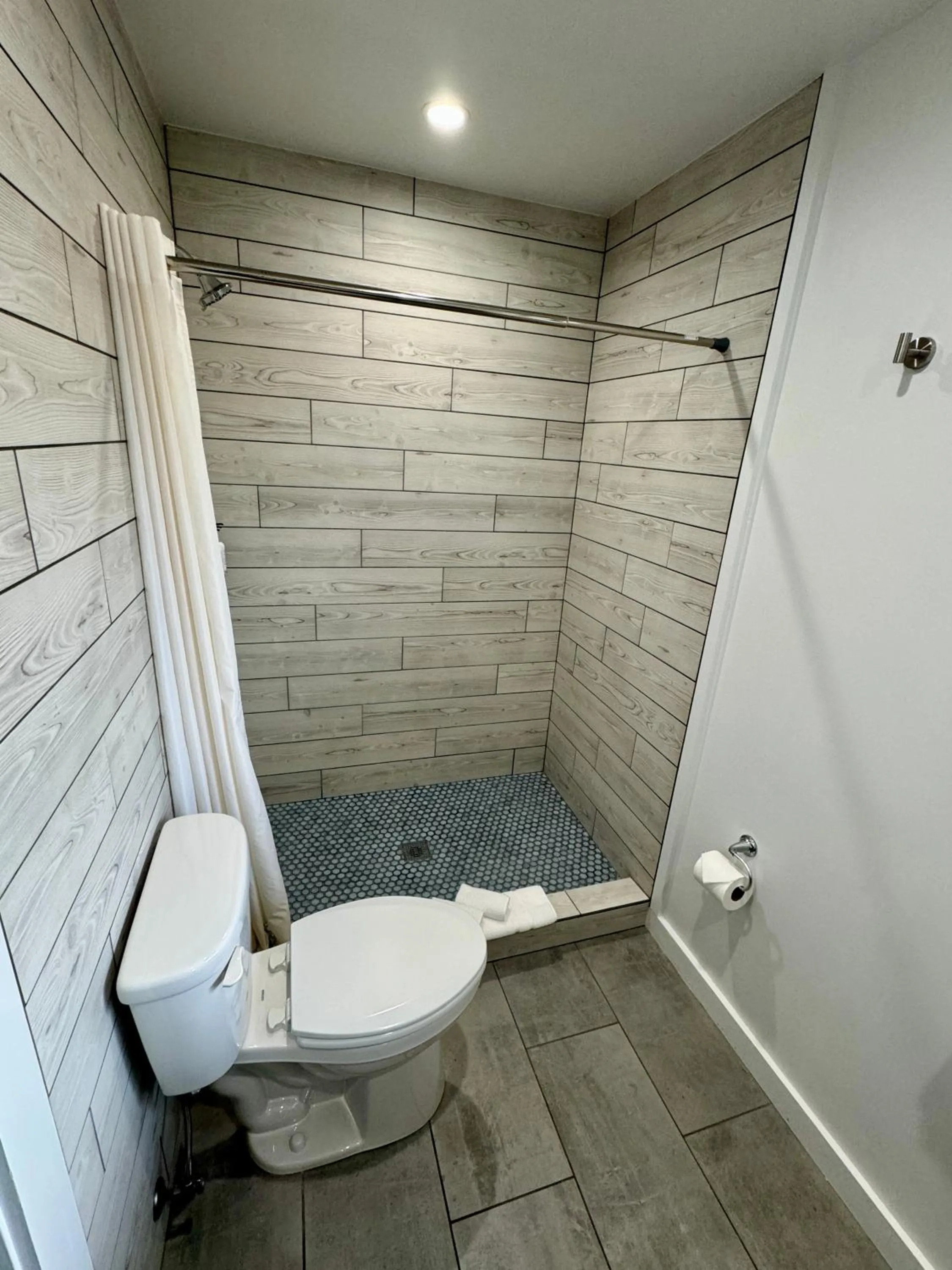 Shower in Hidden Valley Inn