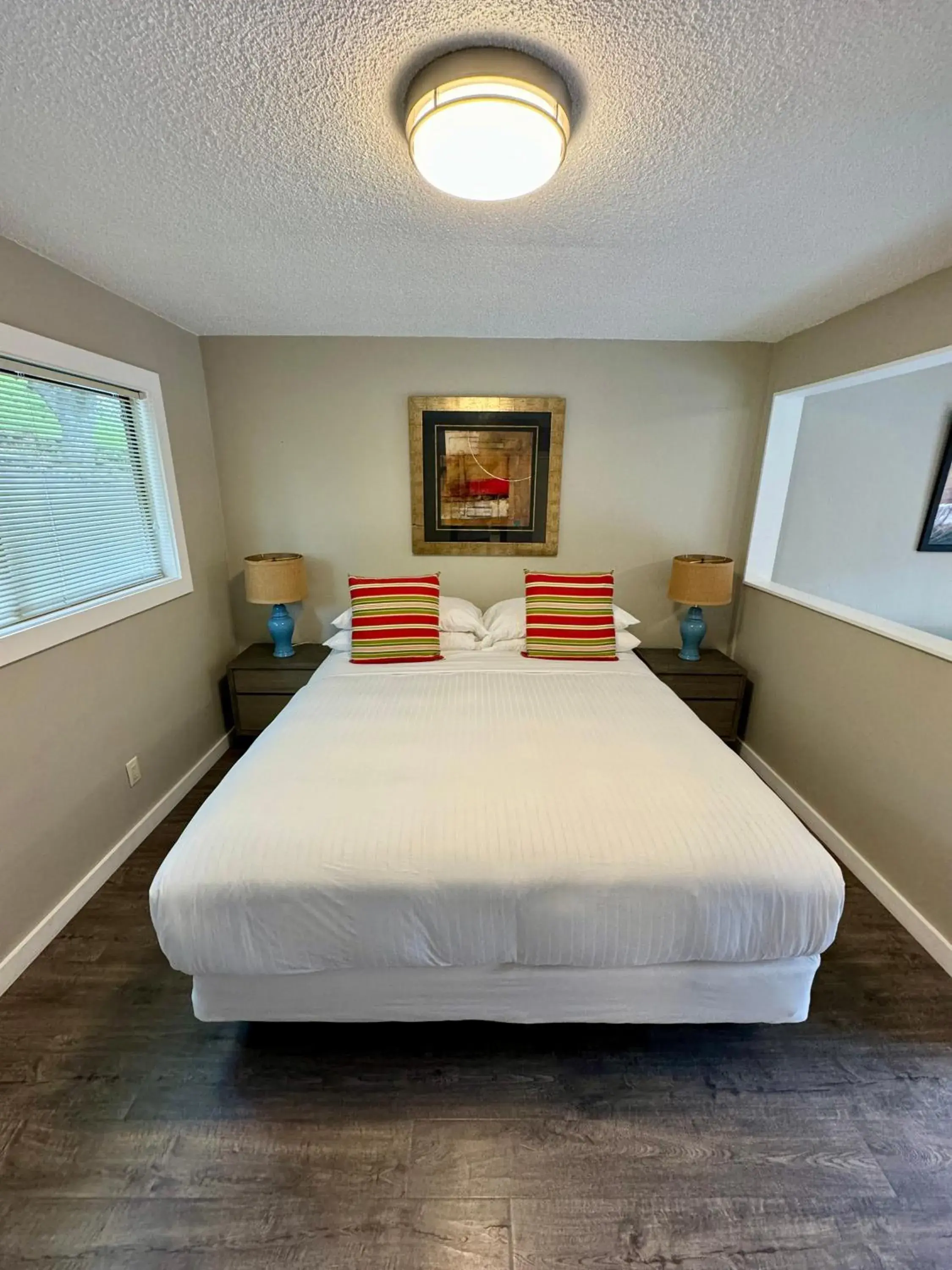 Garden View King Studio - Not Pet Friendly in Hidden Valley Inn Garden View King Studio - Not Pet Friendly in Hidden Valley Inn