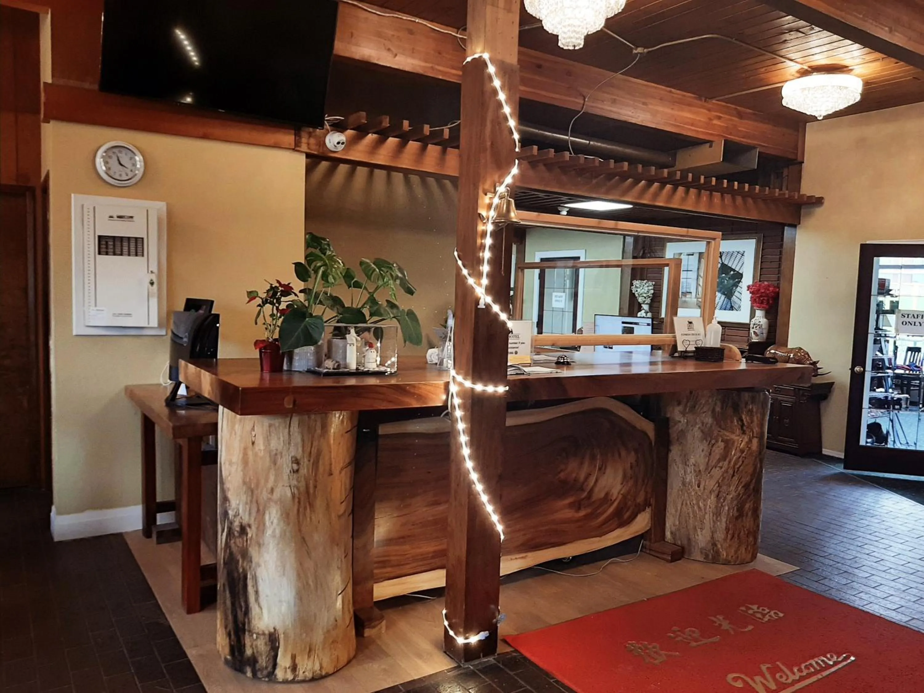 Lobby or reception in Grizz Hotel