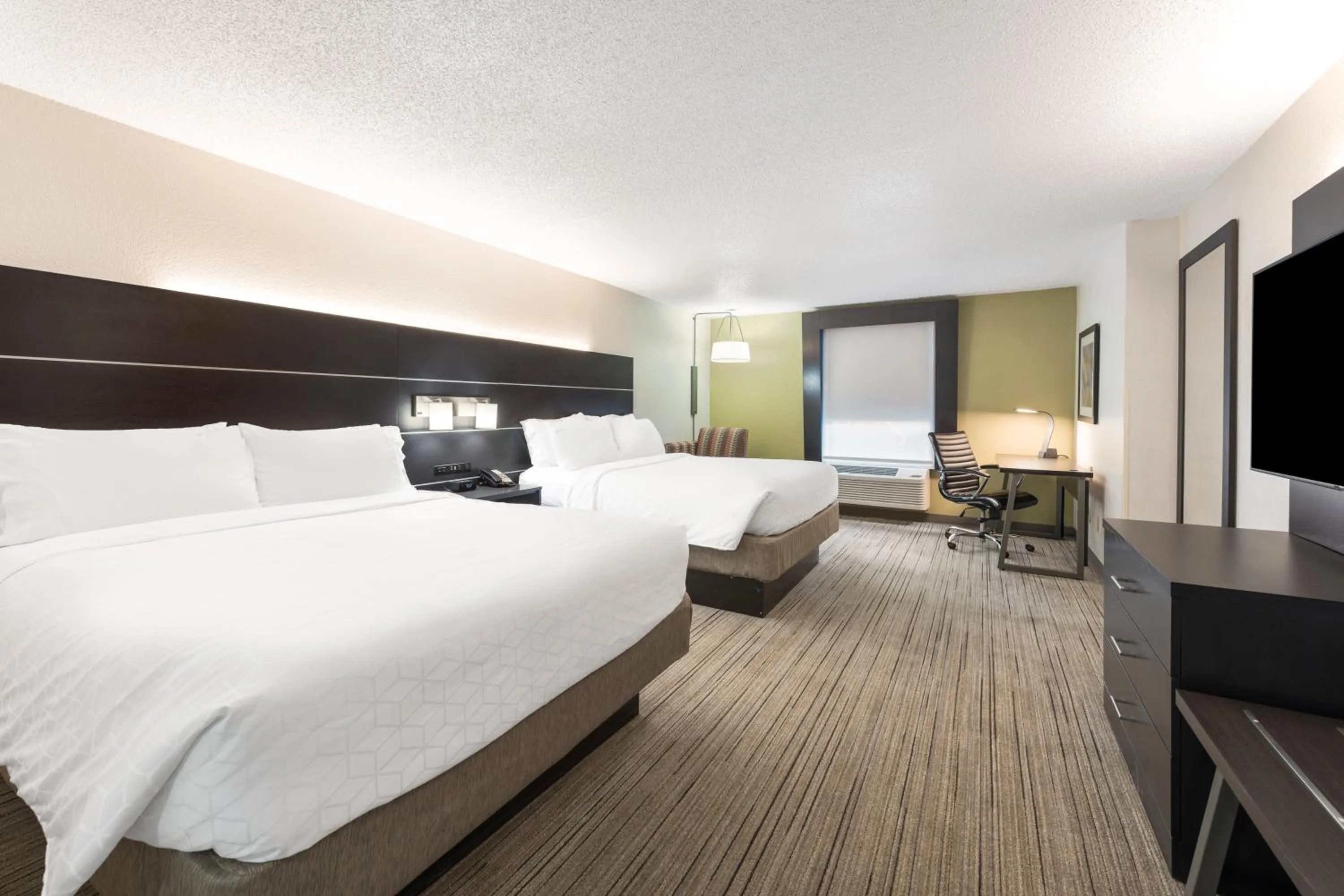 Photo of the whole room, Bed in Holiday Inn Express - Columbus Downtown by IHG