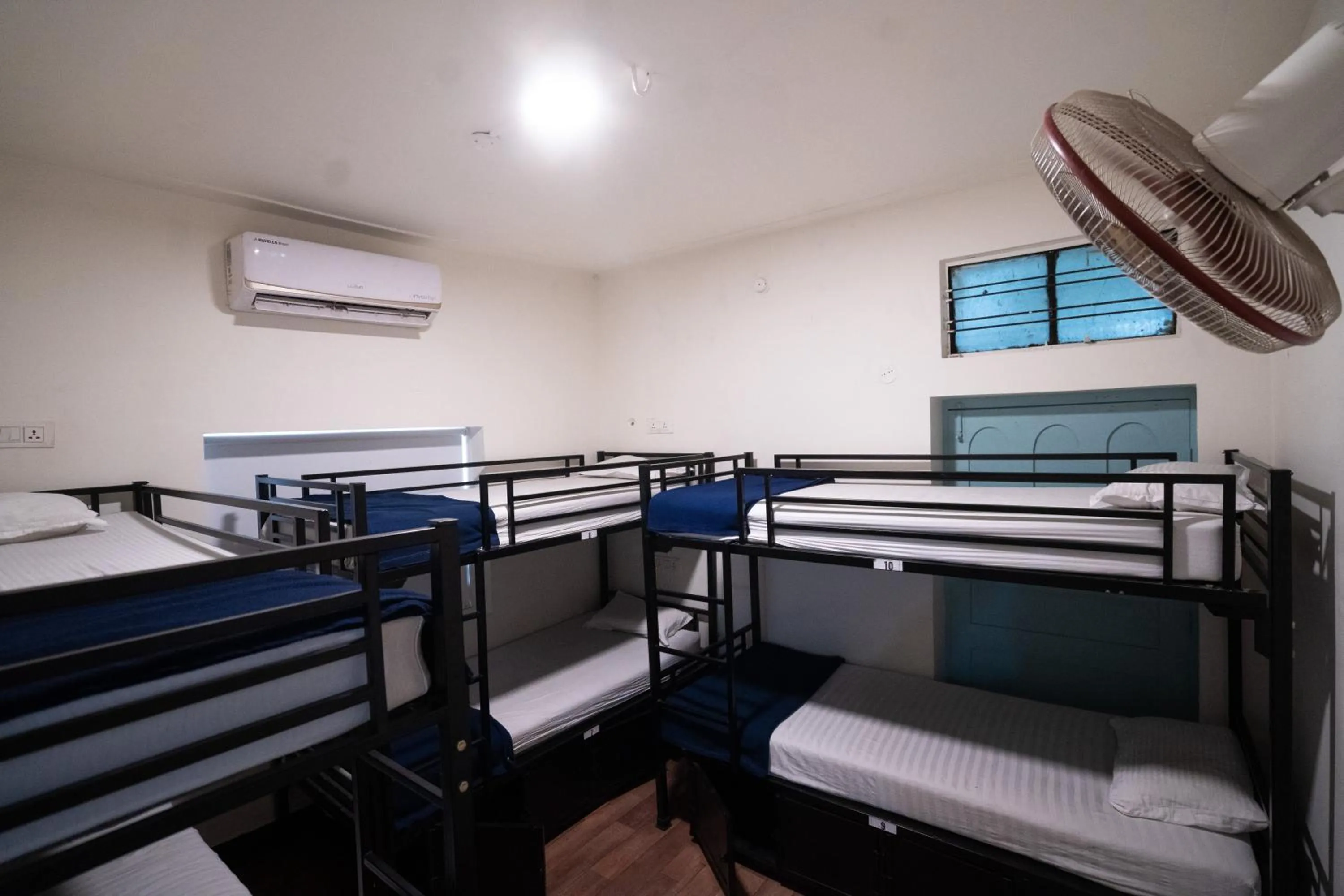 bunk bed, Bed in Slackpackr Hyderabad
