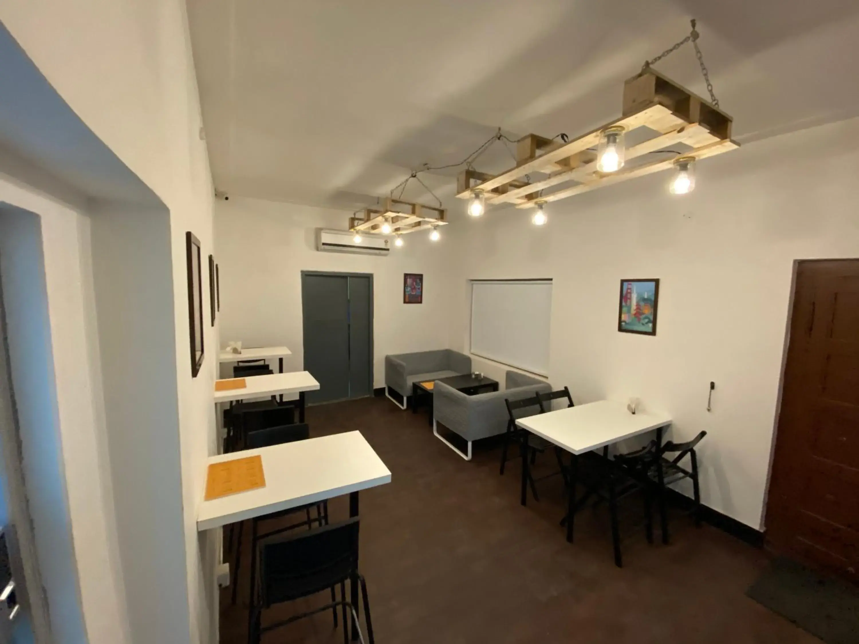 Seating area in Slackpackr Hyderabad Seating area in Slackpackr Hyderabad