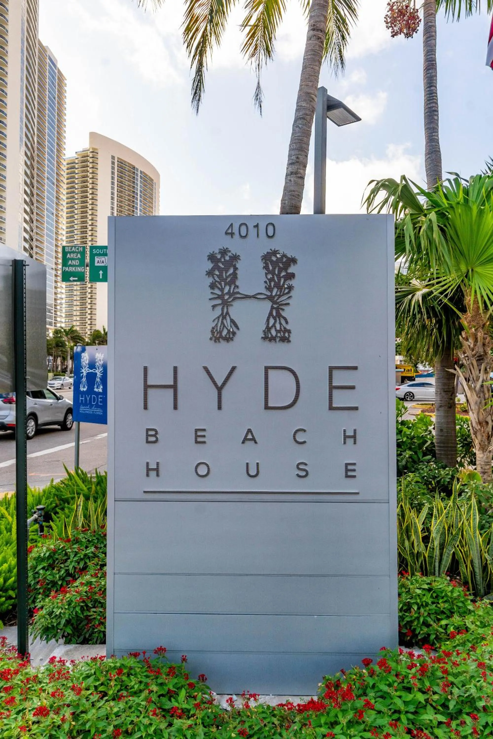 Property logo or sign in Hyde Beach House Hollywood Private Suites