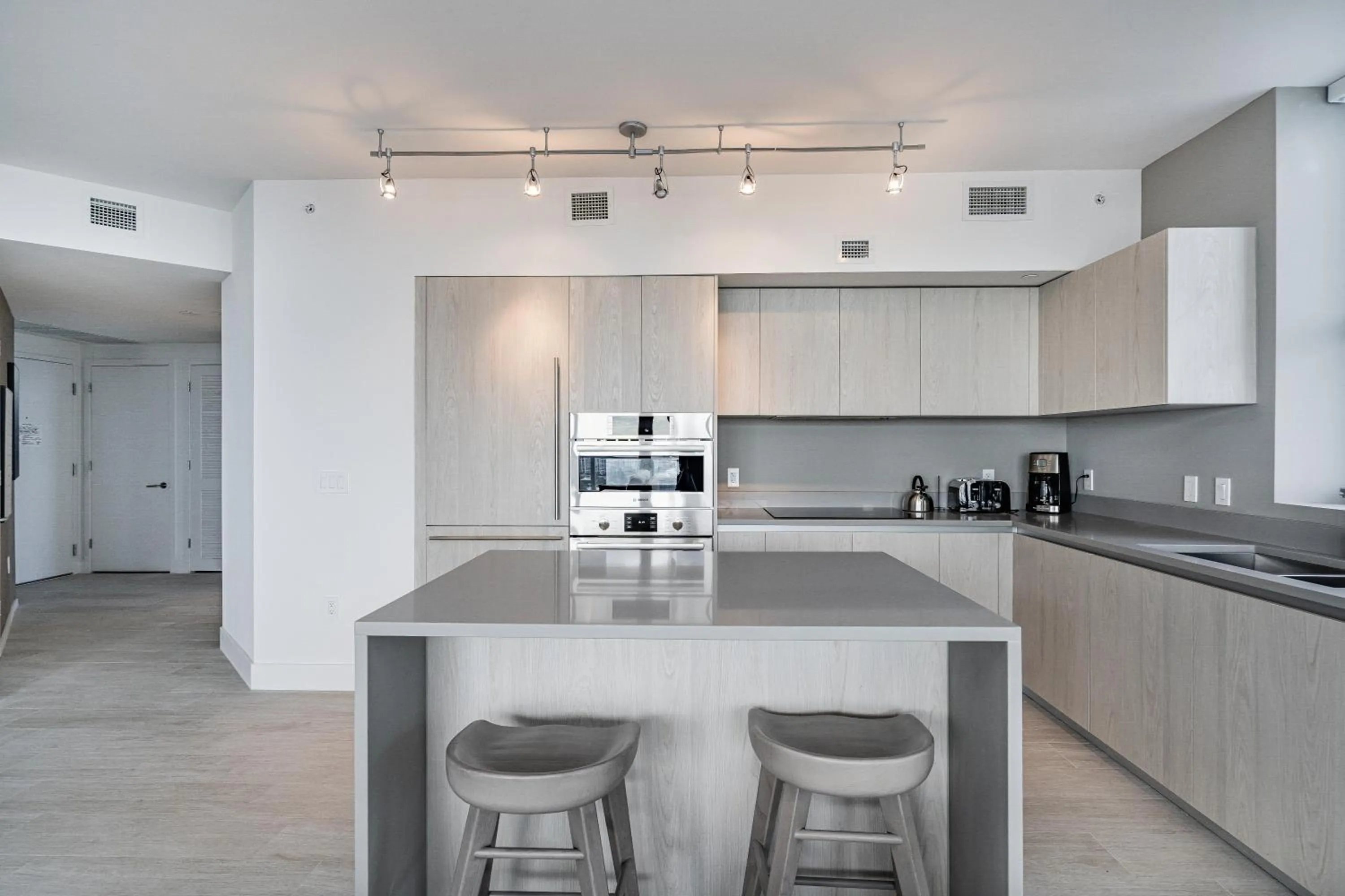 Kitchen or kitchenette in Hyde Beach House Hollywood Private Suites