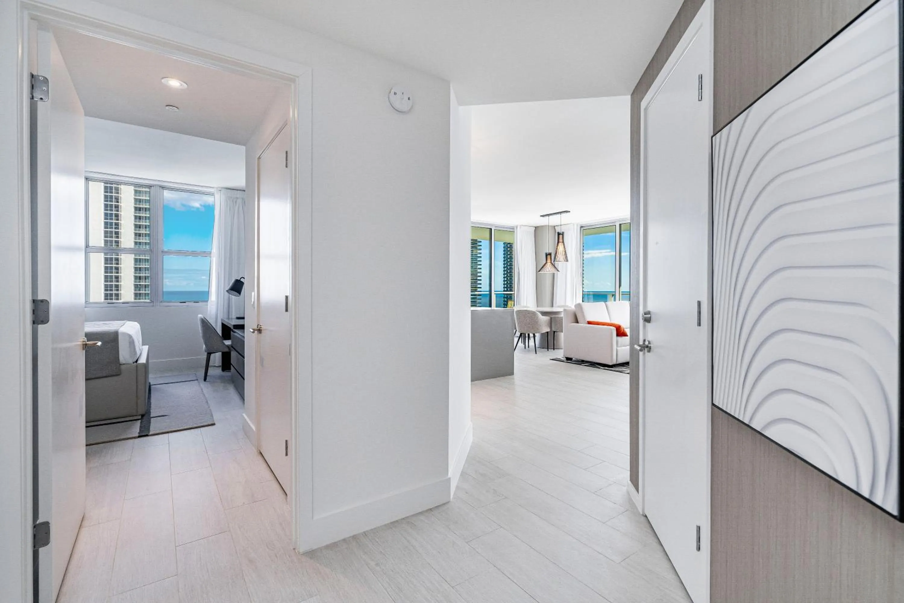 Living room, Bed in Hyde Beach House Hollywood Private Suites