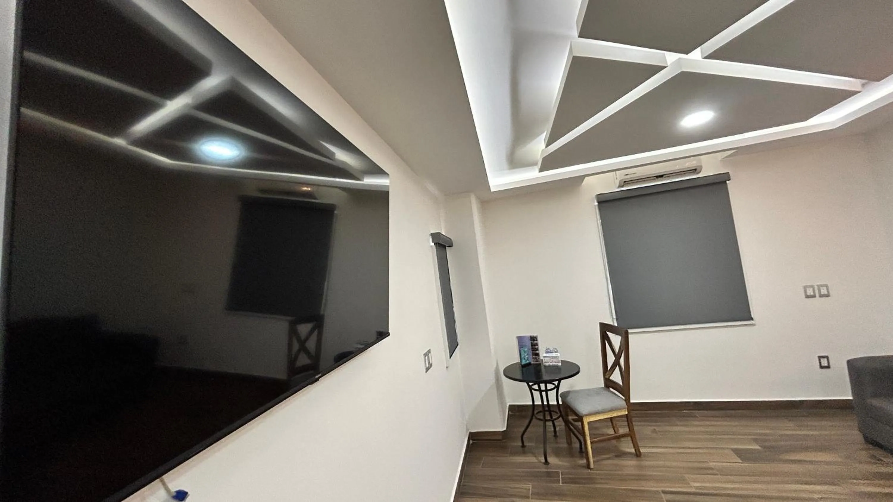 TV and multimedia in Hotel ANB Aeropuerto Guadalajara