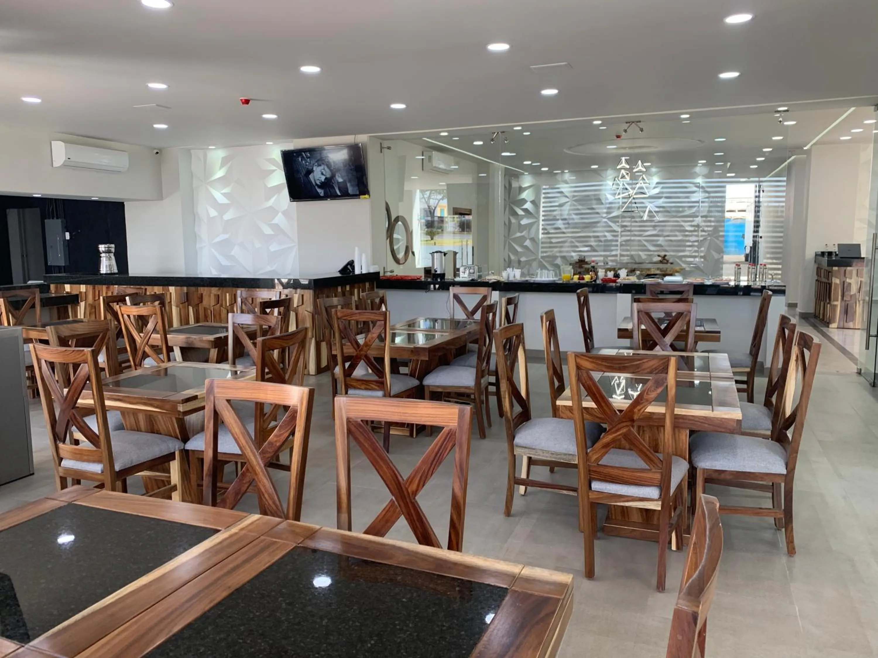 Restaurant/places to eat in Hotel ANB Aeropuerto Guadalajara