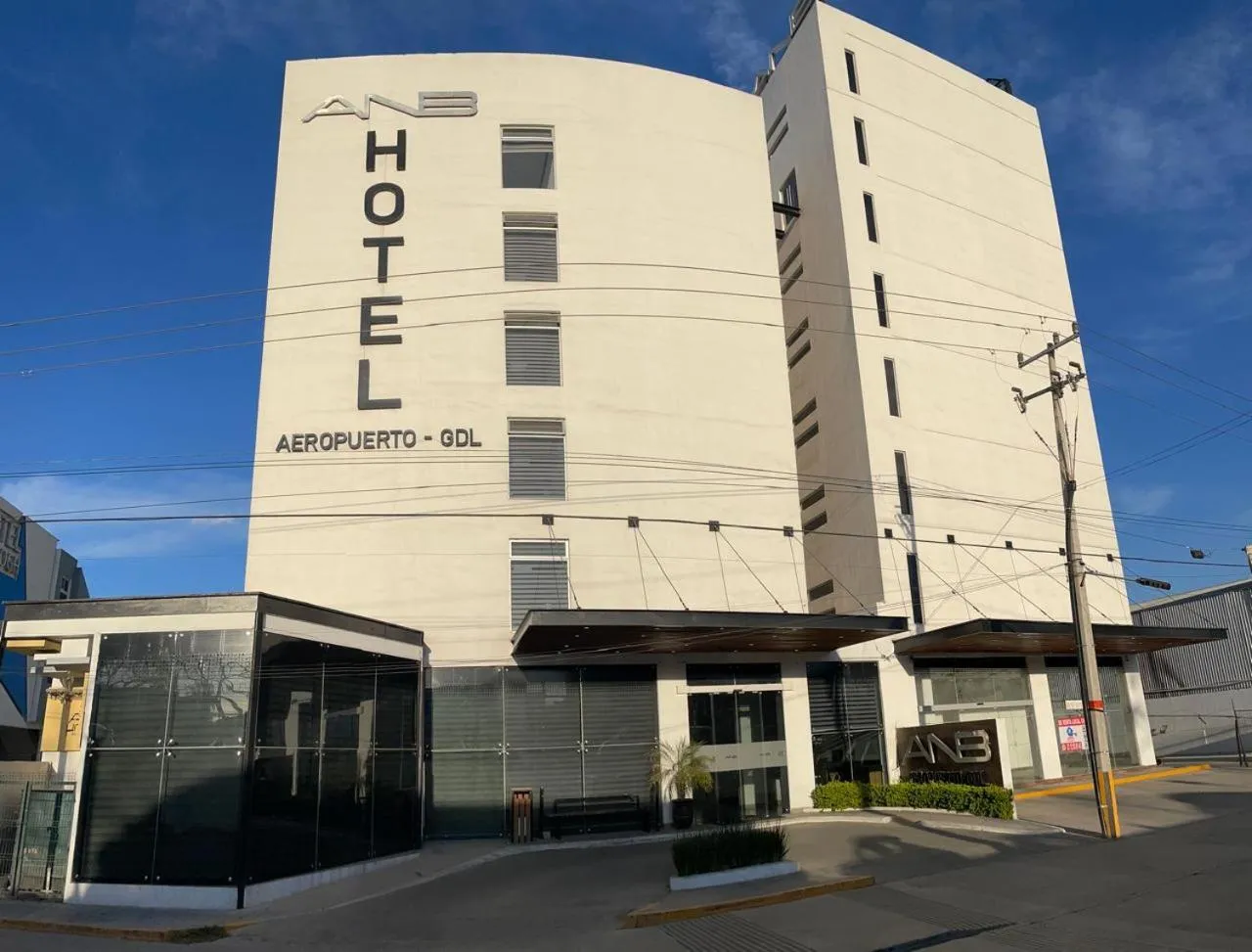 Facade/entrance in Hotel ANB Aeropuerto Guadalajara