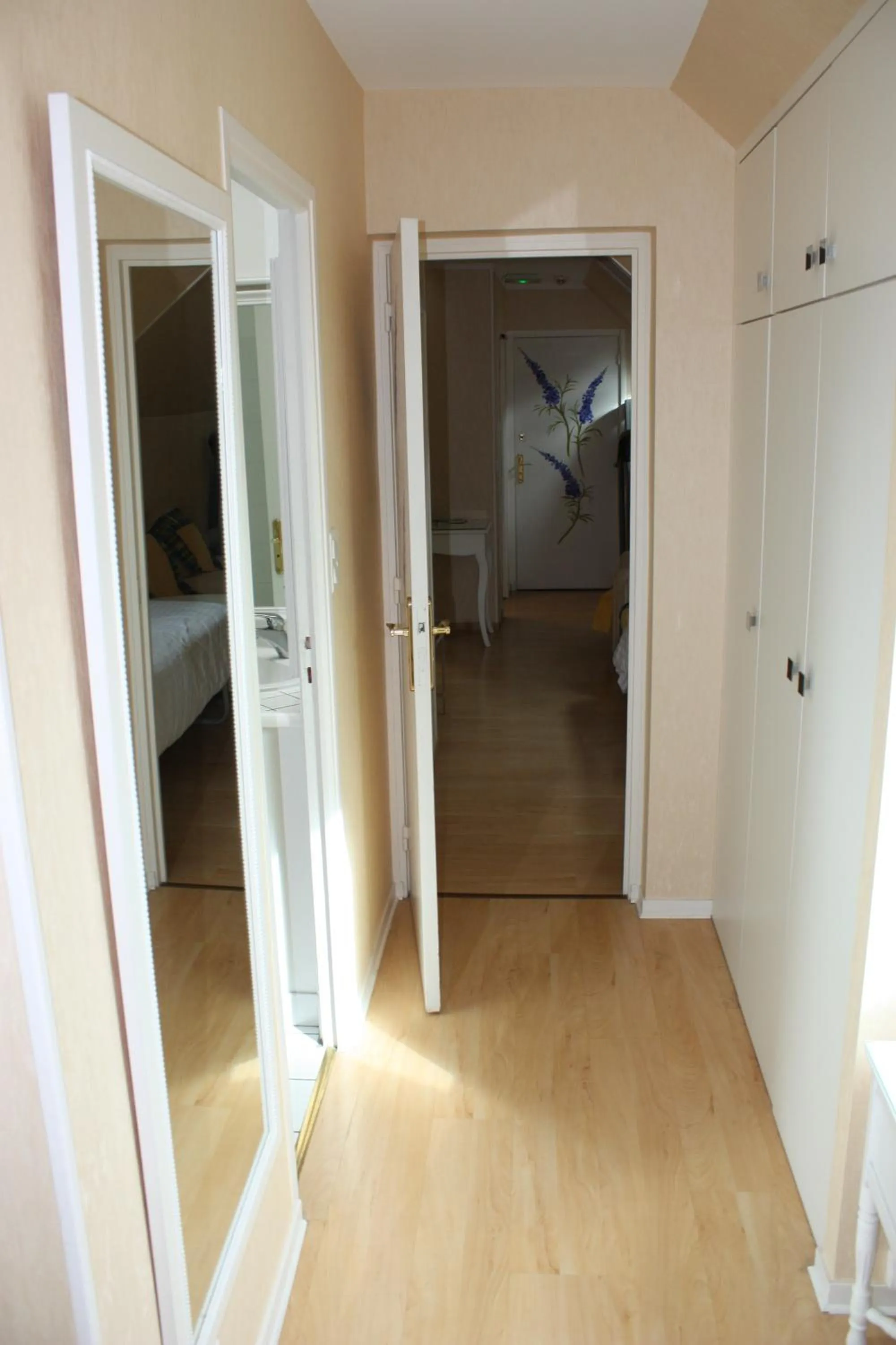 Bedroom in Hotel Biney